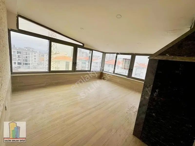 Uydukent'te Süper Lokasyonda Satılık 6+1 Lüks Dubleks Daire — fotoğraf 22