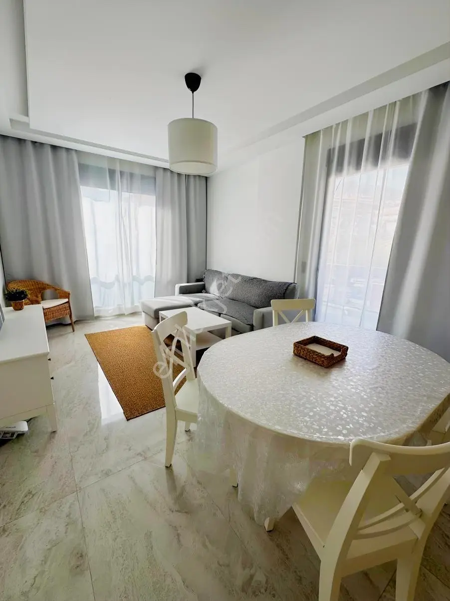 Alanya Kleopatra Plajına 300 M Isıtmalı Havuzlu Eşyalı 2+1 Daire