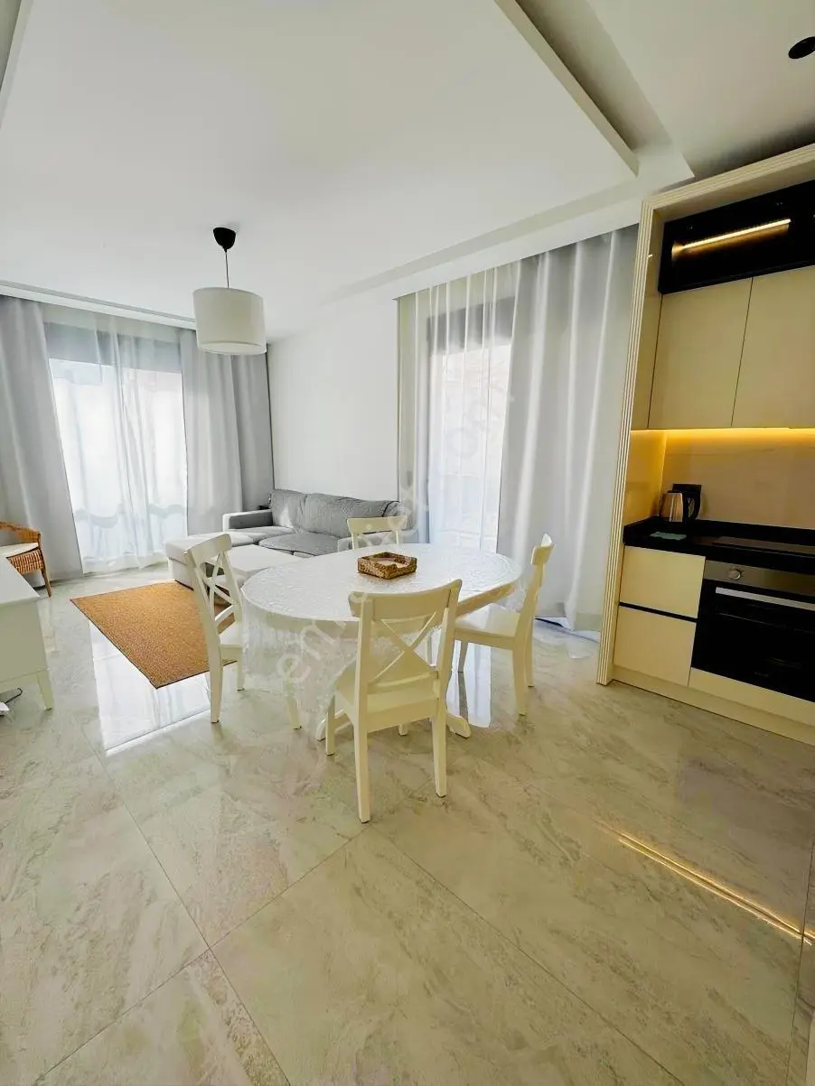 Alanya Kleopatra Plajına 300 M Isıtmalı Havuzlu Eşyalı 2+1 Daire — fotoğraf 2