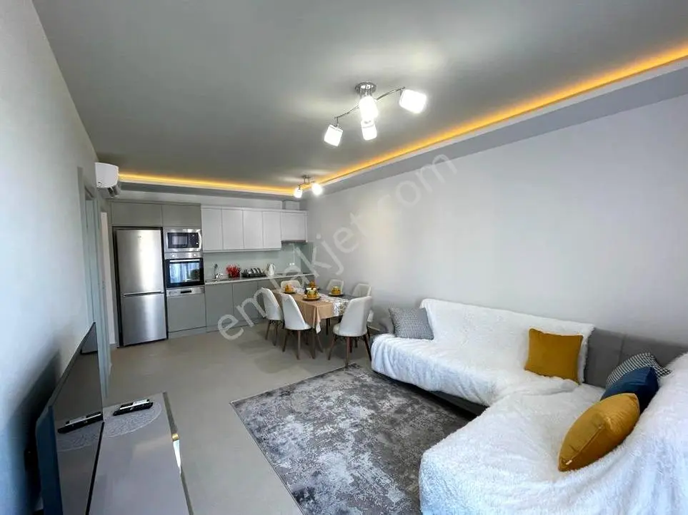 Alanya Kestel'de Denize Sıfır Kale Manzaralı Eşyalı 1+1 Daire — fotoğraf 3