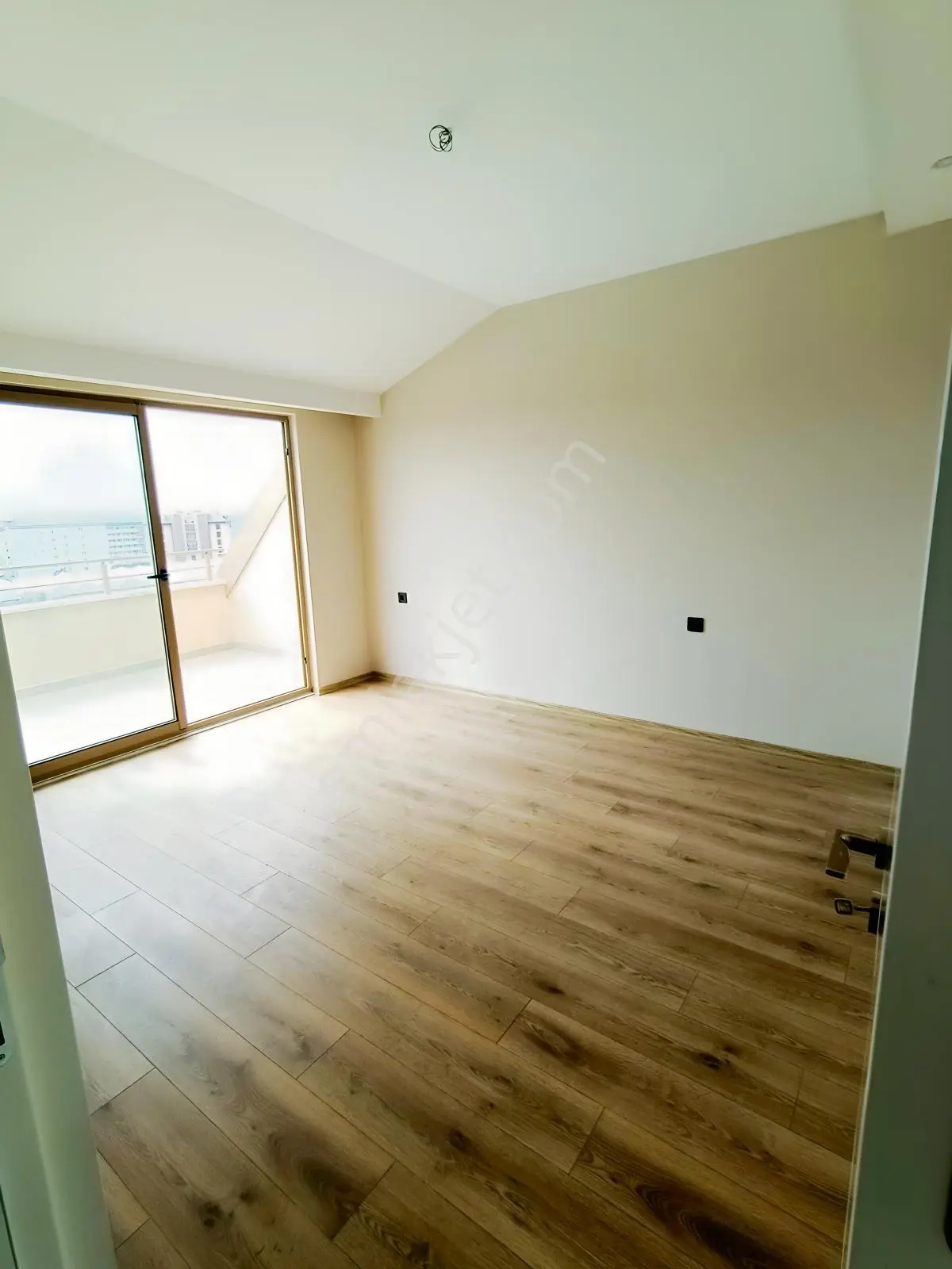 Alanya Kargıcak'ta Denize 300 M Teraslı Yeni 3+1 Daire — fotoğraf 9