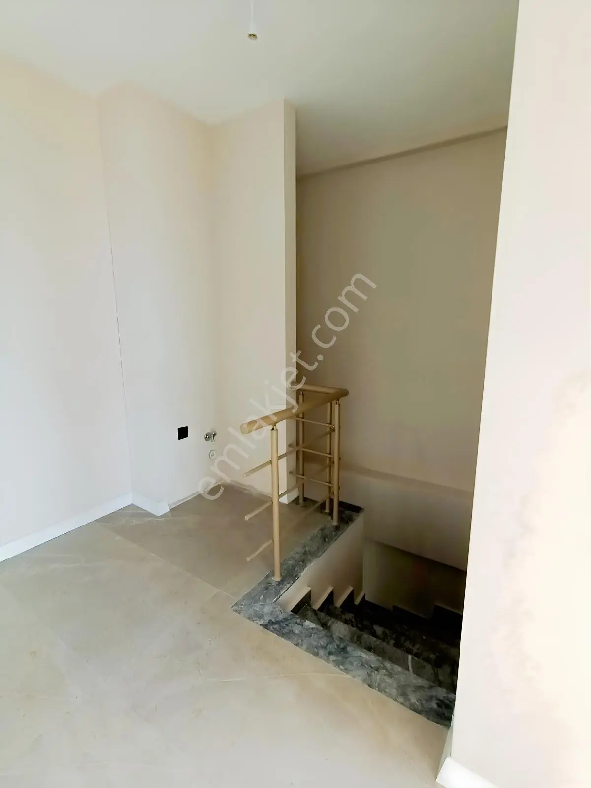 Alanya Kargıcak'ta Denize 300 M Teraslı Yeni 3+1 Daire — fotoğraf 11