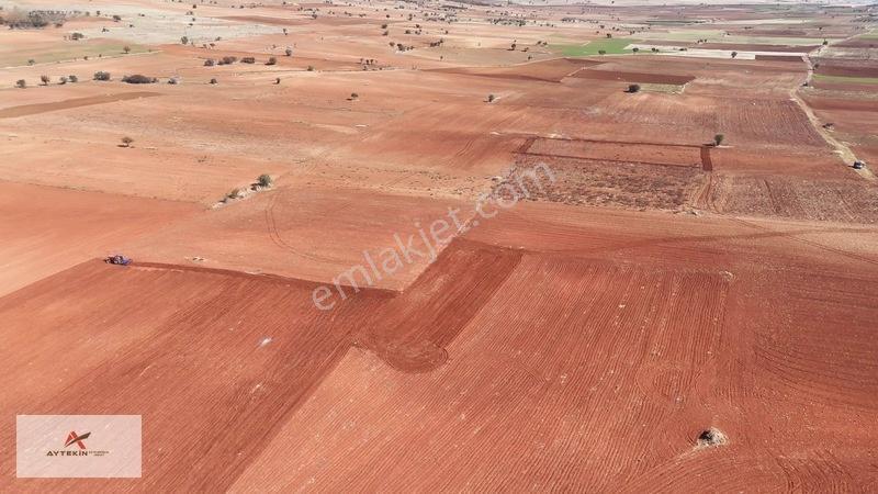 Karaman Başkışla'Da 900 M² Müstakil Tarla! Toprağa Yatırım