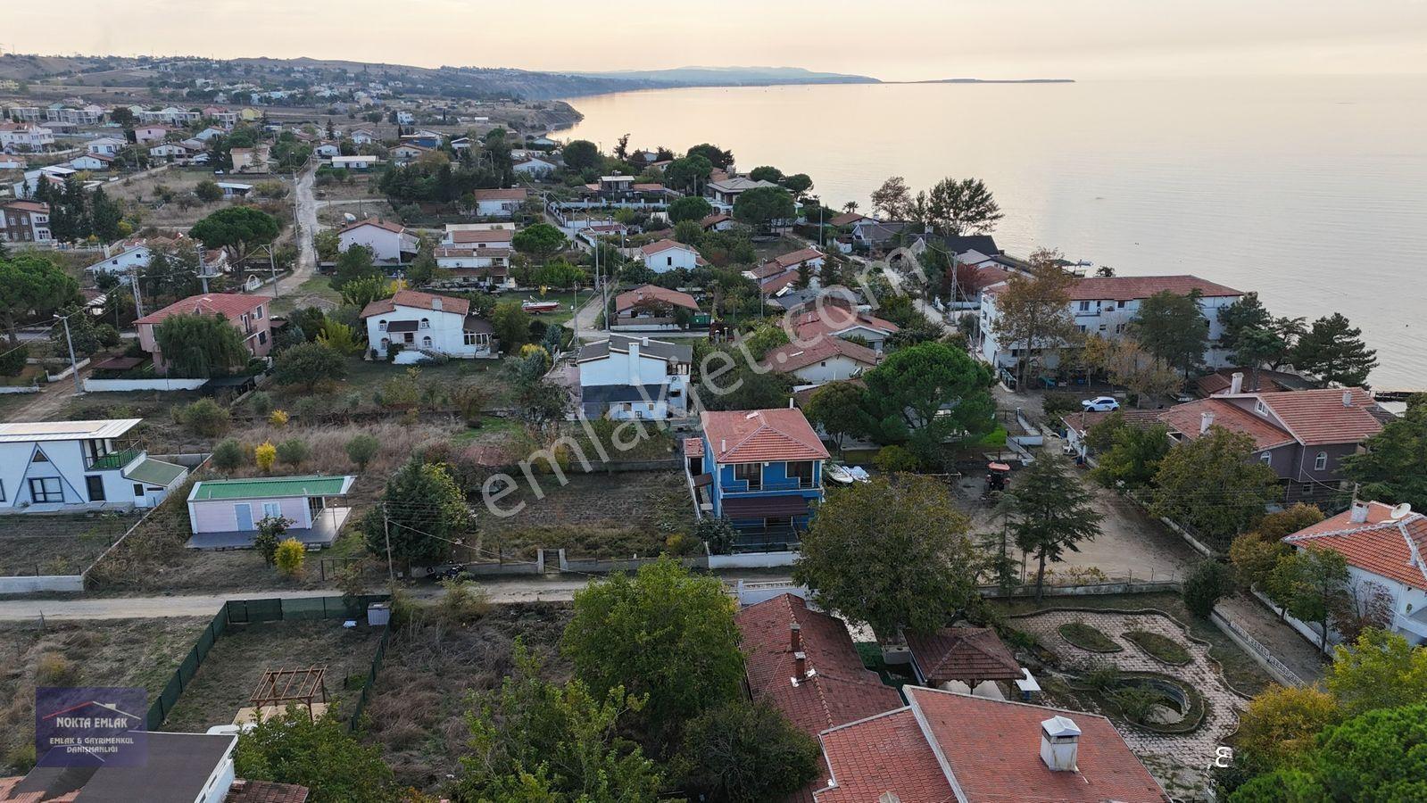 Nokta Emlak | Saros Tatil Köyünde 2 Adet Bitişik 400 M2 Net Arsa Tel Duvar Çevrili — fotoğraf 17
