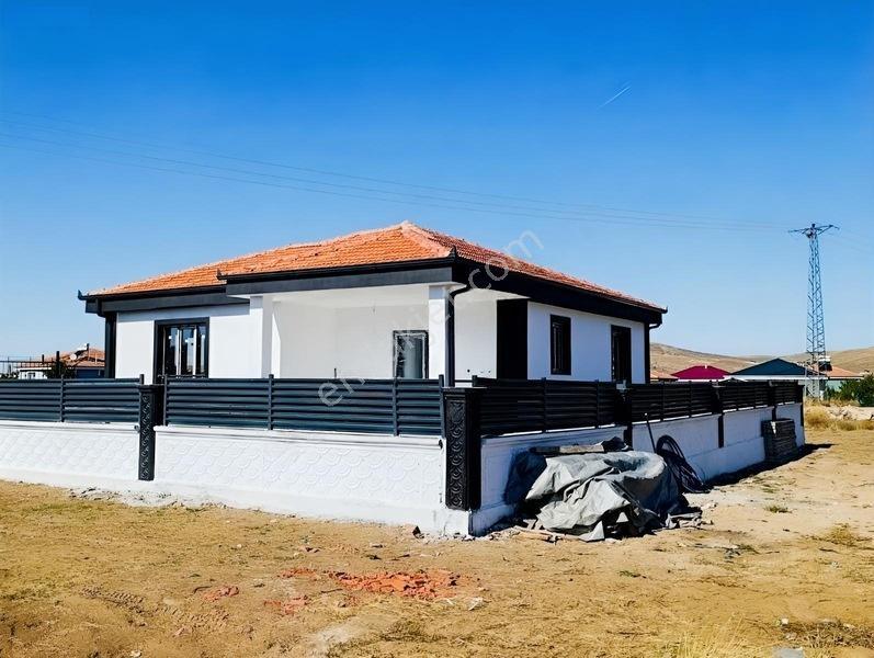 Geniş Bahçeli Yola Sıfır Müstakil Yayla Evi — fotoğraf 6