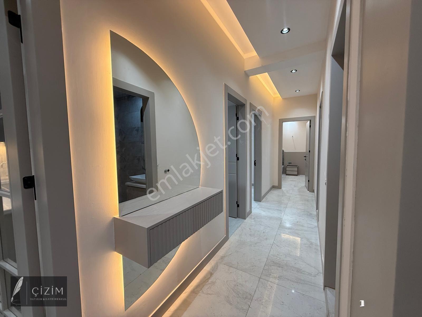 Yenişafak'ta Havuzlu Site İçerisinde Satılık 3+1 Lüks Daire — fotoğraf 7