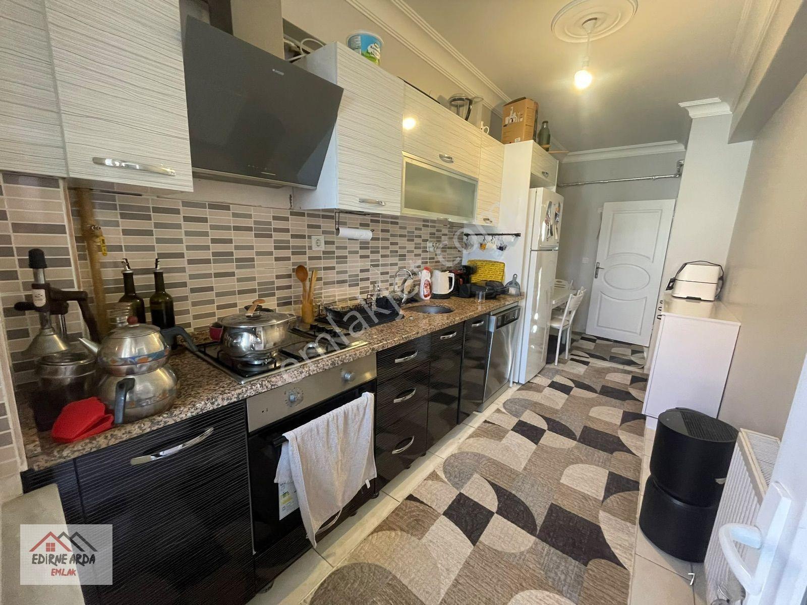 Arda Emlak Ofisin’den Ayşekadın Mevkiinde Kapalı Balkonlu Daire — fotoğraf 22