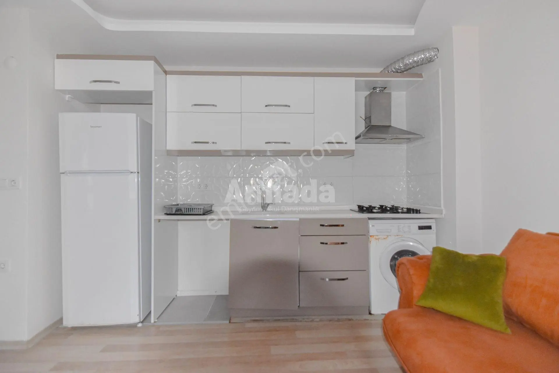 Kuşadası Şehir Merkezinde Fırsat Fiyata Satılık 1+1 Daire — fotoğraf 9