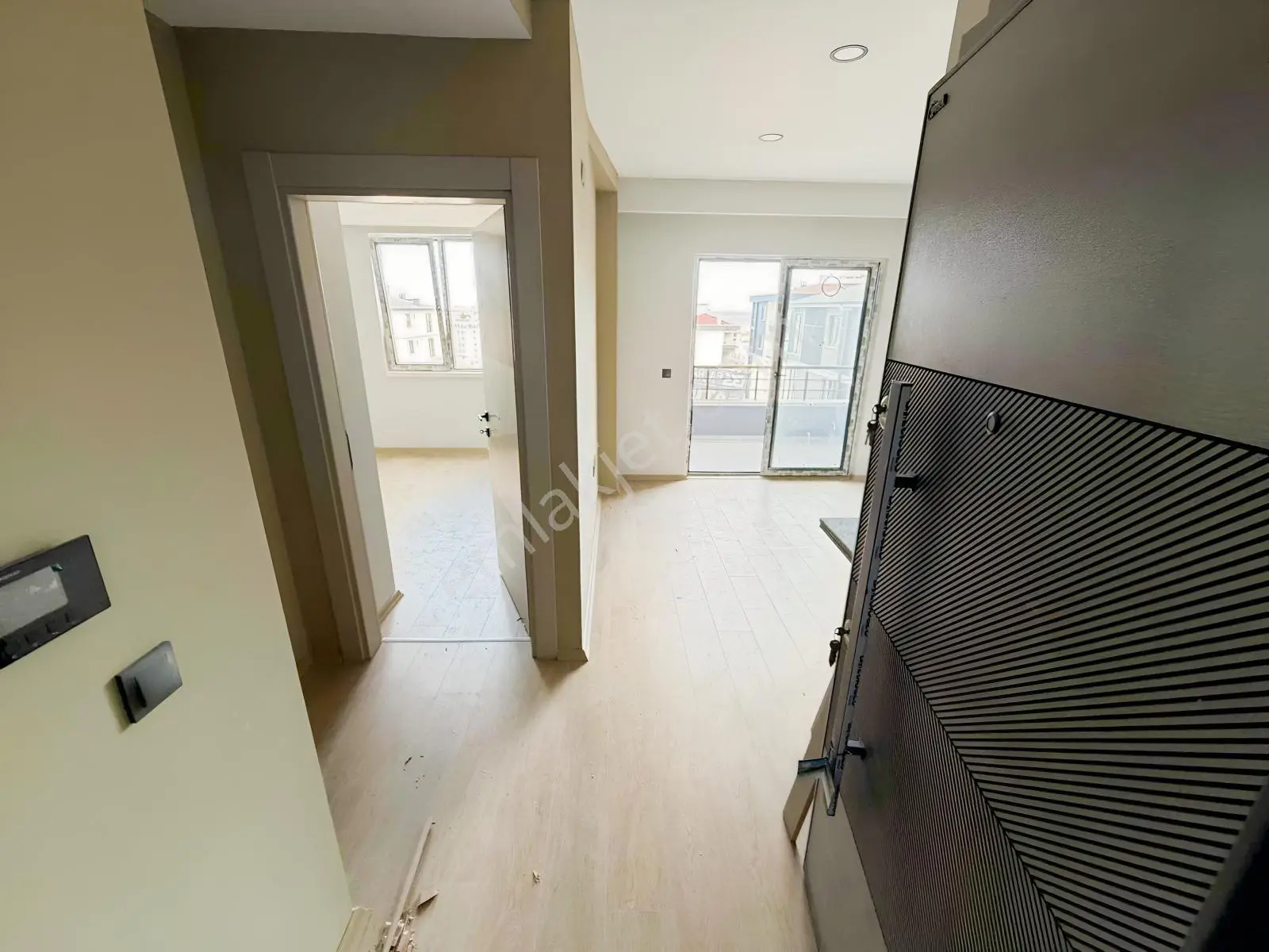 Site İçi Havuzlu Manzaralı Sıfır 1+1 Satılık Daire — fotoğraf 12