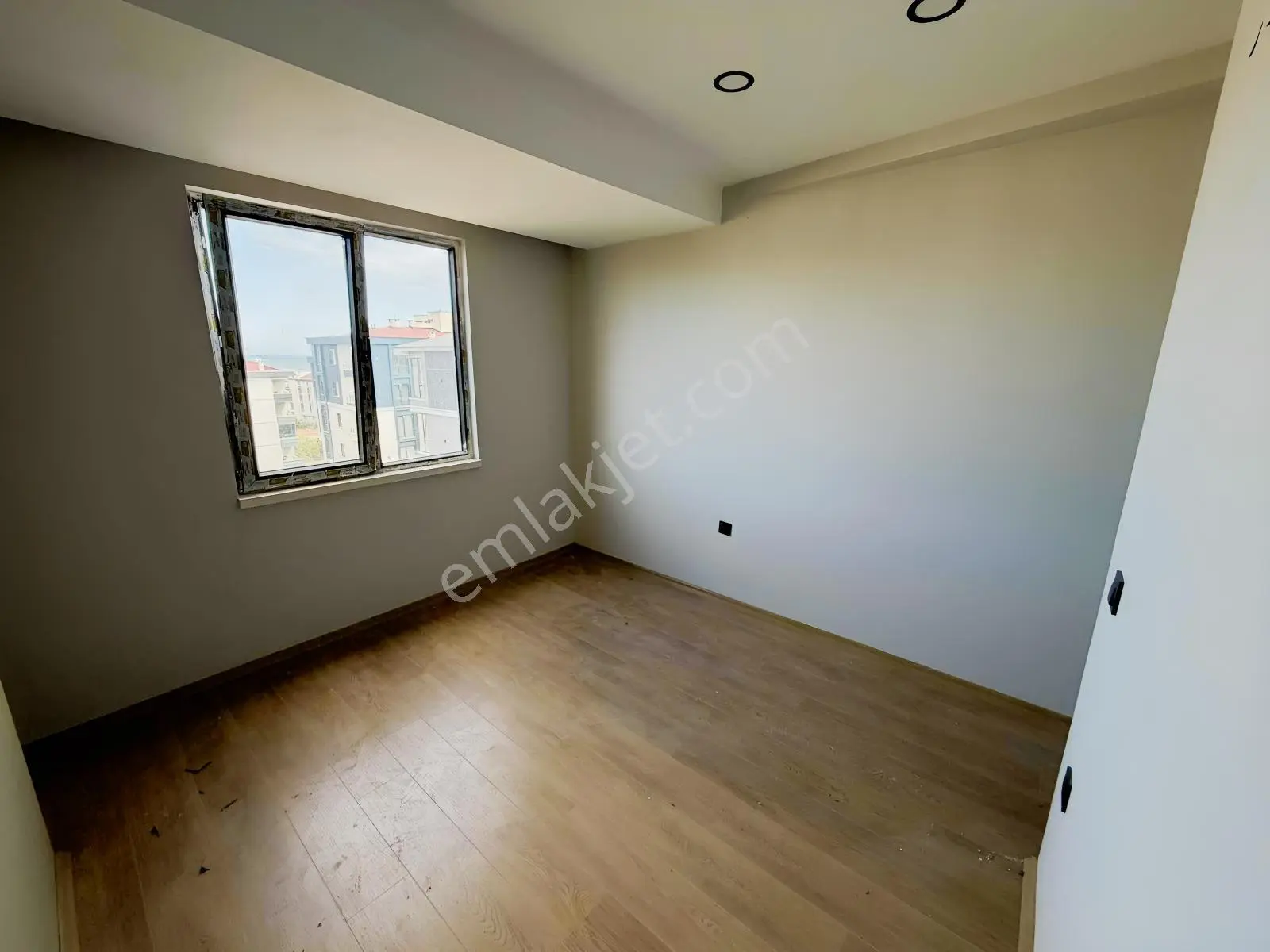 Site İçi Havuzlu Manzaralı Sıfır 1+1 Satılık Daire — fotoğraf 15