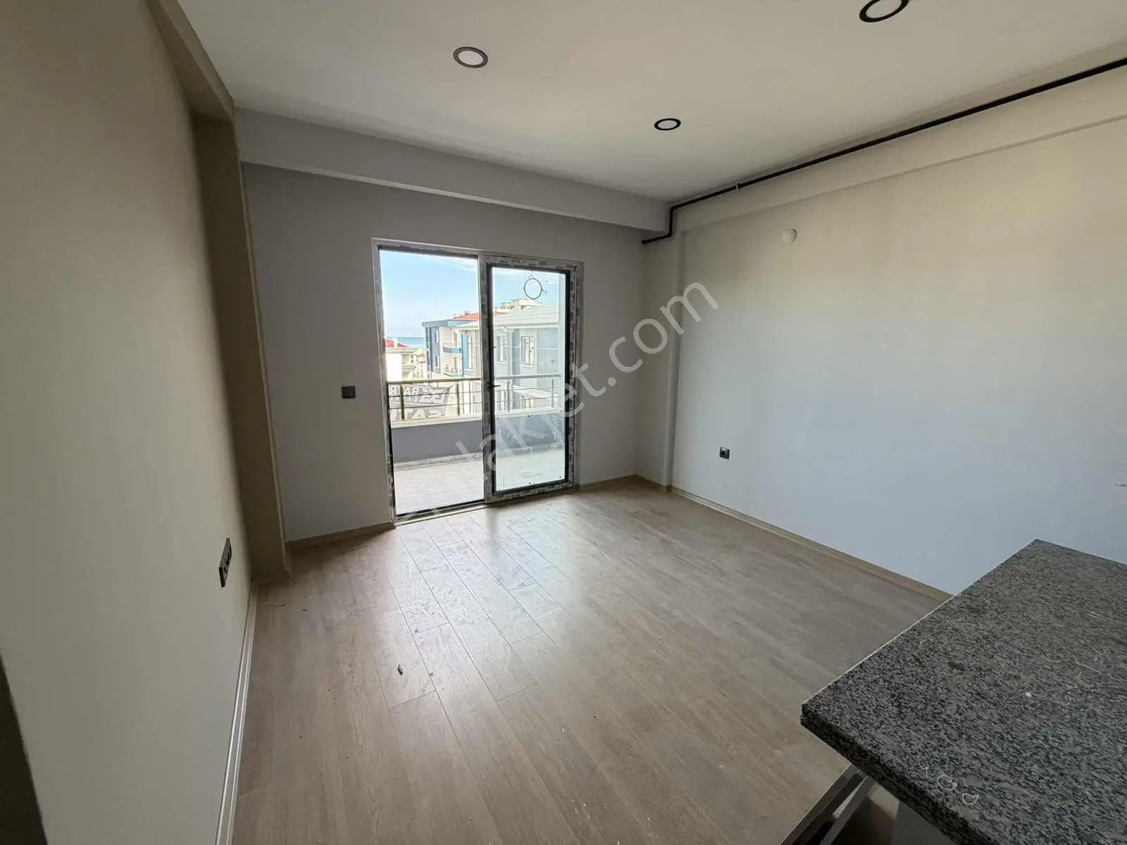 Site İçi Havuzlu Manzaralı Sıfır 1+1 Satılık Daire — fotoğraf 18