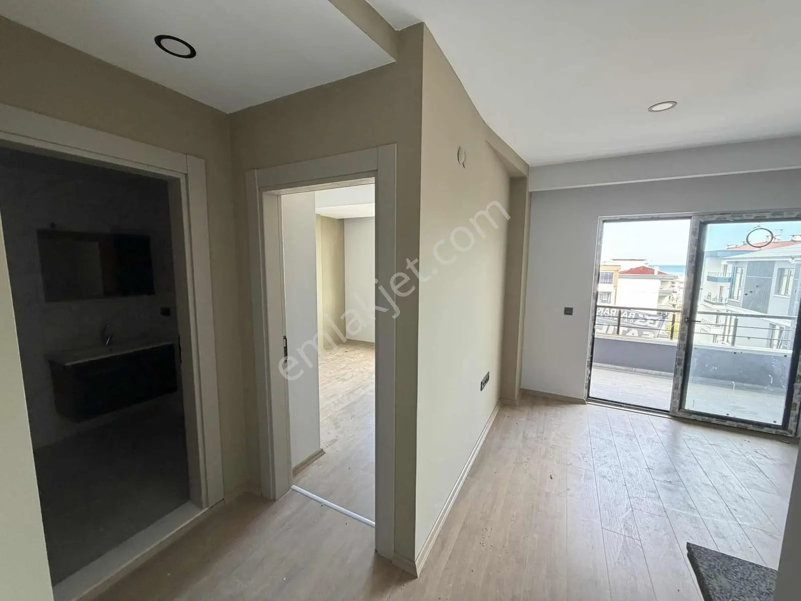 Site İçi Havuzlu Manzaralı Sıfır 1+1 Satılık Daire — fotoğraf 31