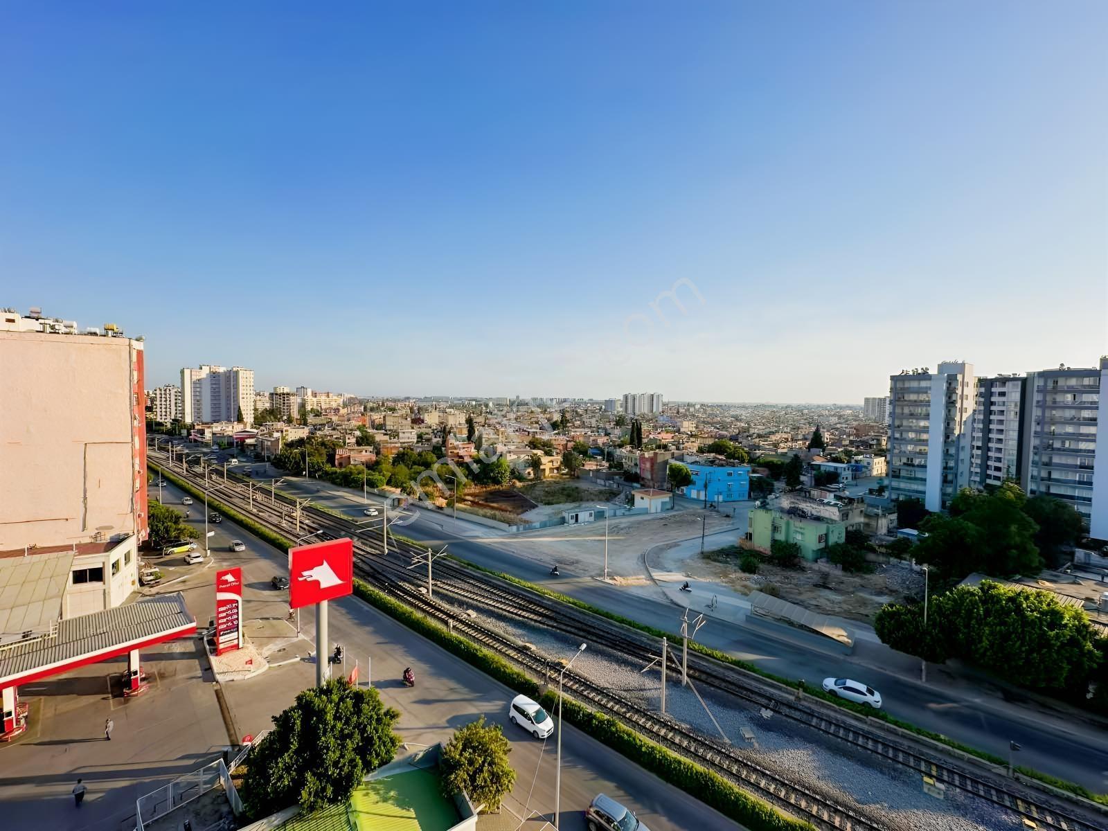 Final'Den Kanal Groseri Civarı Metro Yolu Üzerinde 4+1 Lüx