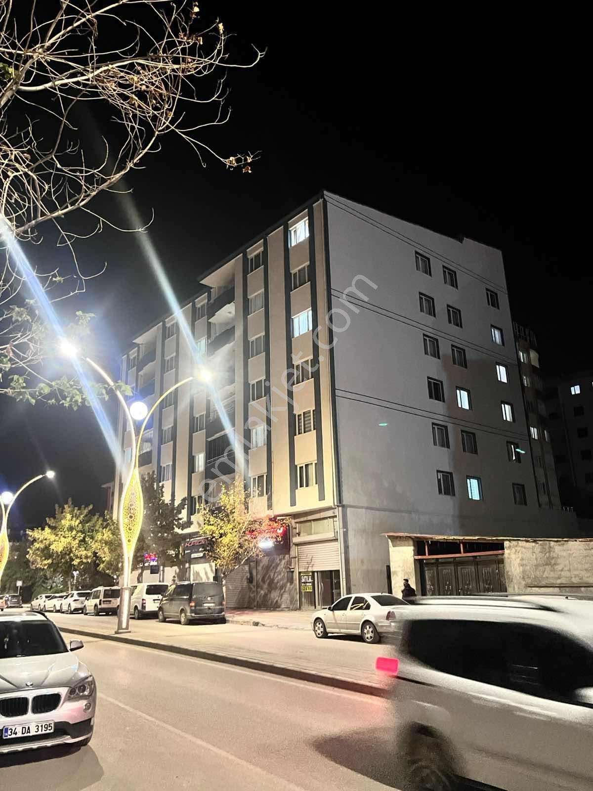 Vanın Kalbinde, Kültür Sarayı Karşısı Geniş Ve Ferah 3+1 Daire! — fotoğraf 2