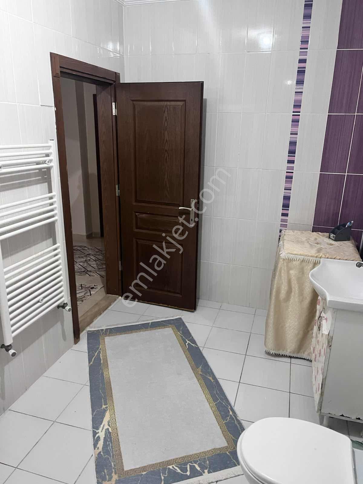 Vanın Kalbinde, Kültür Sarayı Karşısı Geniş Ve Ferah 3+1 Daire! — fotoğraf 4