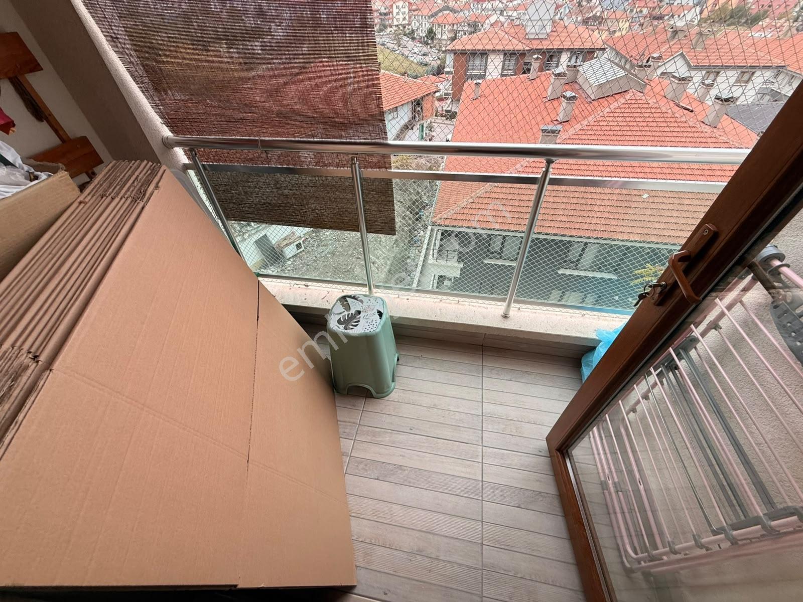 Ulukaya*okullar Cadde Üzeri Park Yakını Kat Konumunda 3+1 Daire — fotoğraf 10