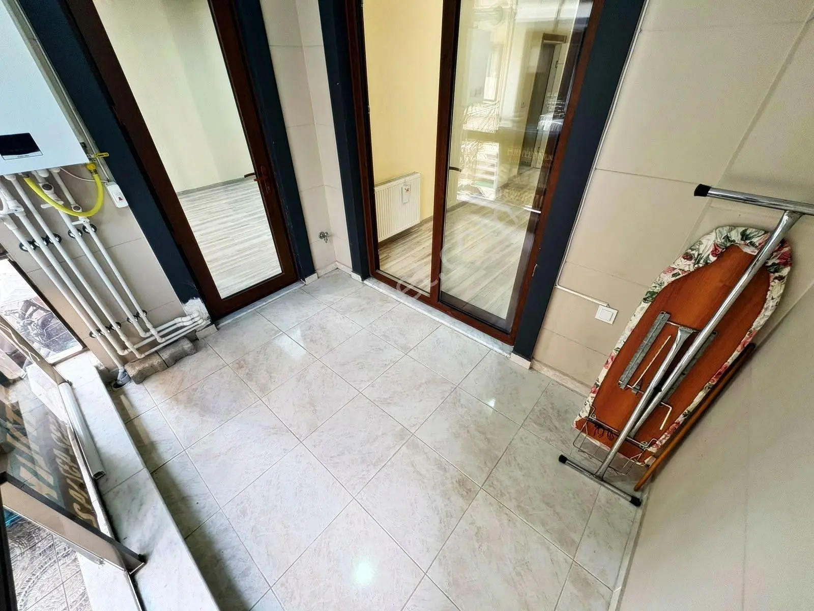 Aktif'ten Akçay'da Satılık Harika Konumlu Doğalgazlı Lüx 1+1 Geniş Daire — fotoğraf 18