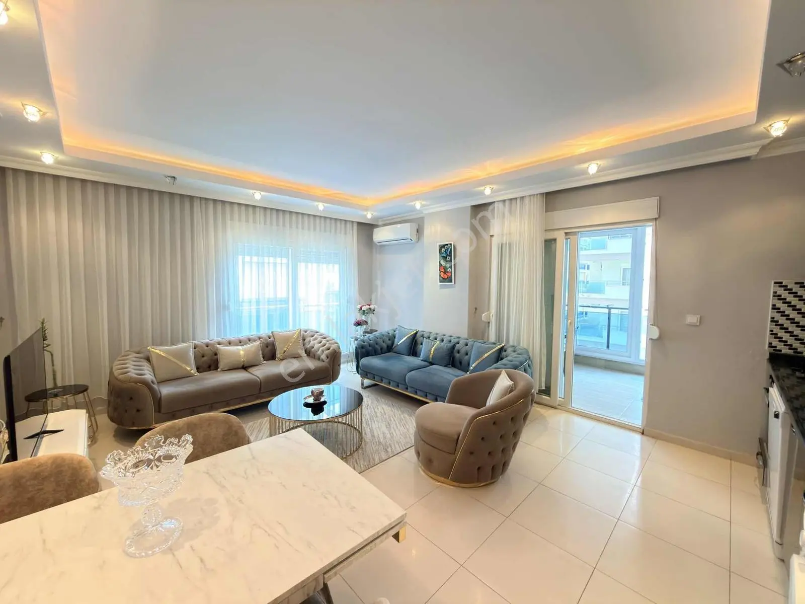 Mahmutlarda Avm'nin Hemen Yanıbaşında Satılık 70 M2 1+1 Daire — fotoğraf 2