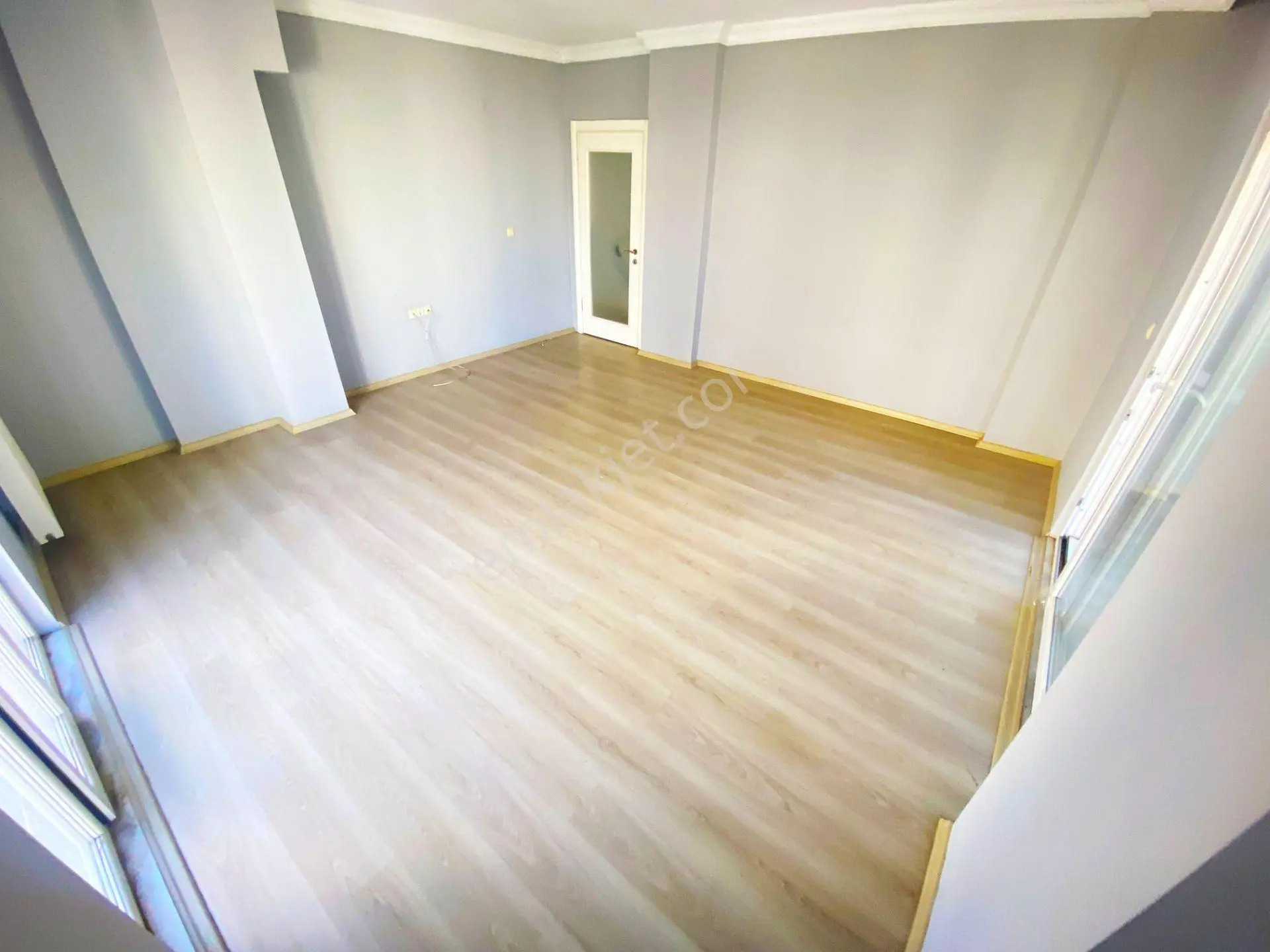 Aktiften Akçayda Satılık Denize 300 Metre 9 Yaşında Arakat Harika Devasa 2+1 Daire — fotoğraf 5