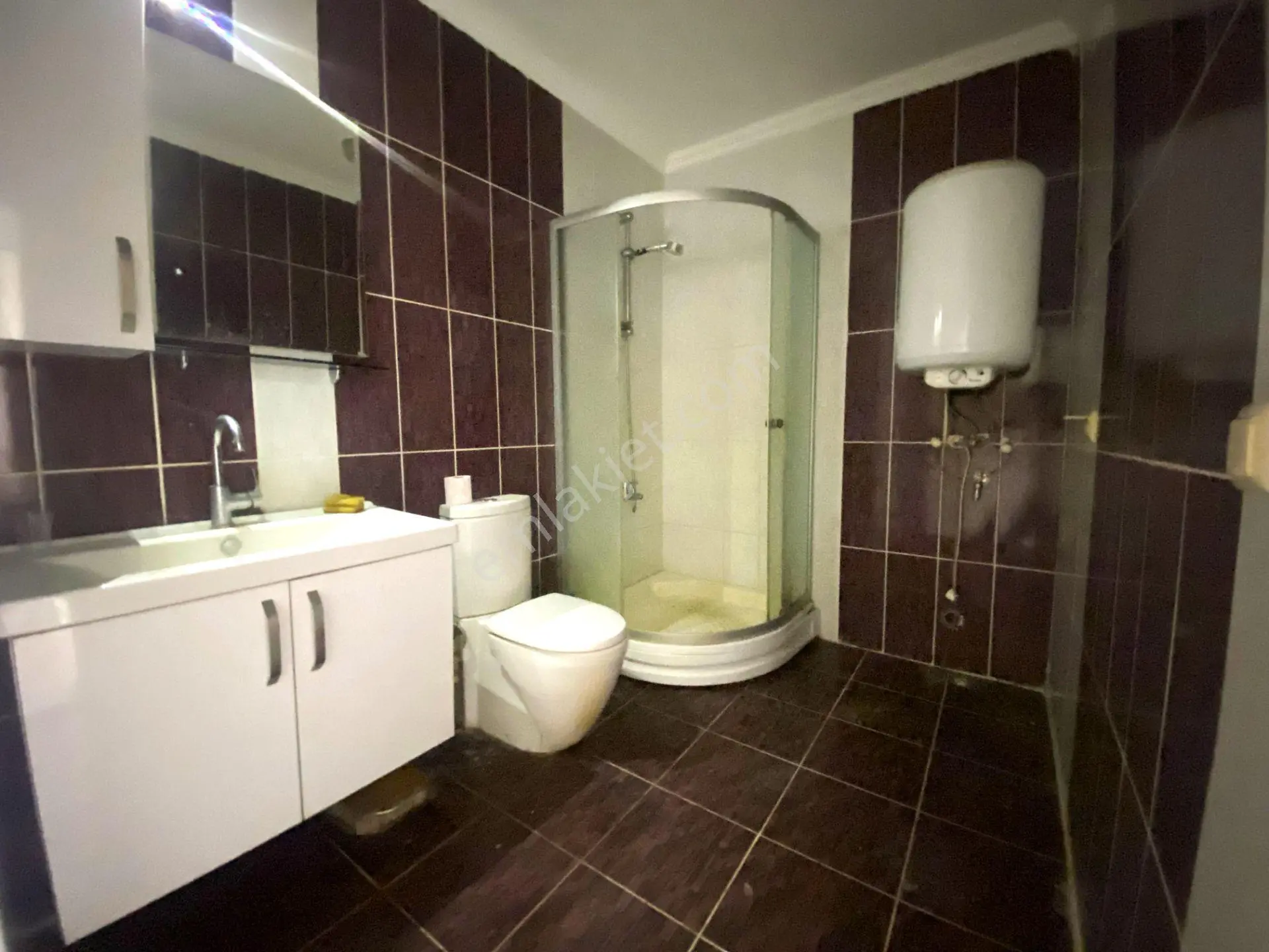 Aktiften Akçayda Satılık Denize 300 Metre 9 Yaşında Arakat Harika Devasa 2+1 Daire — fotoğraf 27