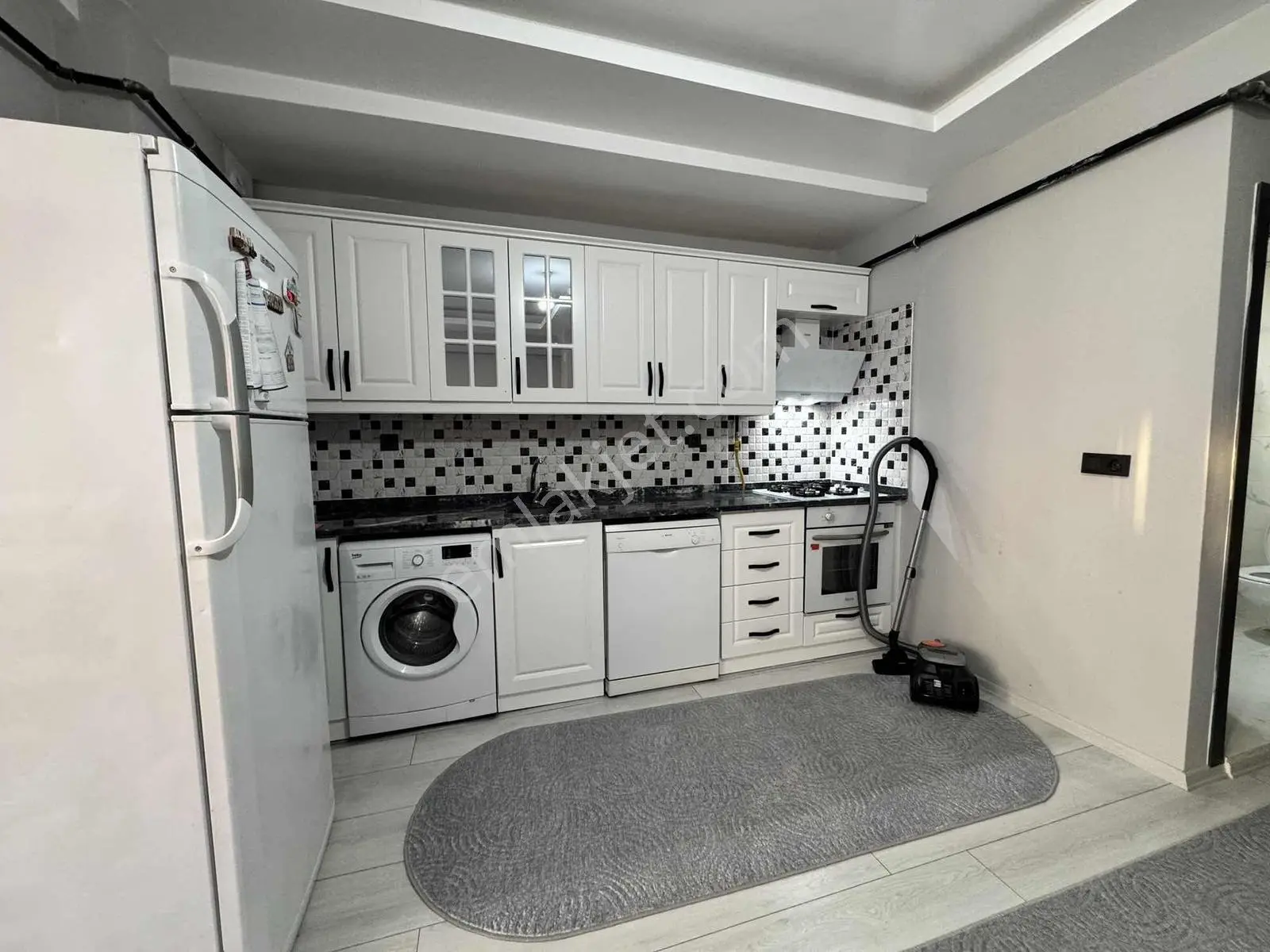 Atakum Körfez Mah.ulaşıma Yakın Satılık 1+1 Daire — fotoğraf 29