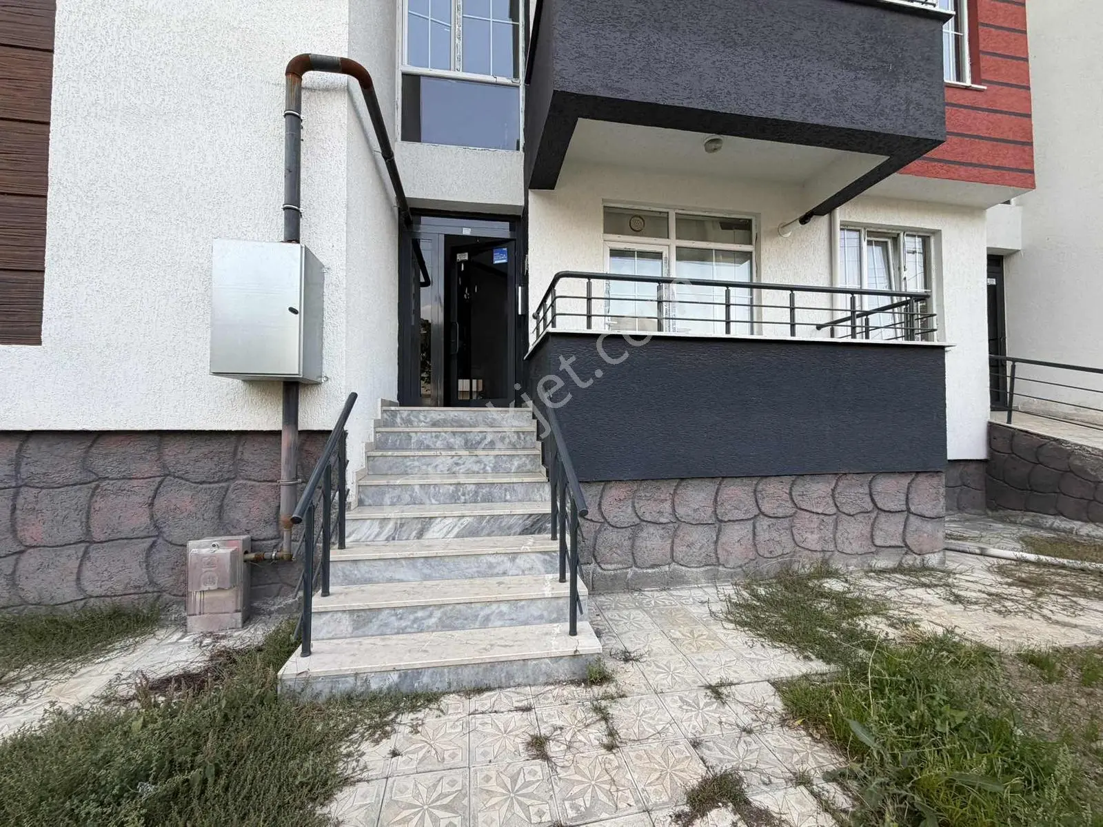 Remax Dem'den Yeni Mahallede Satılık 1+1 Daire — fotoğraf 2