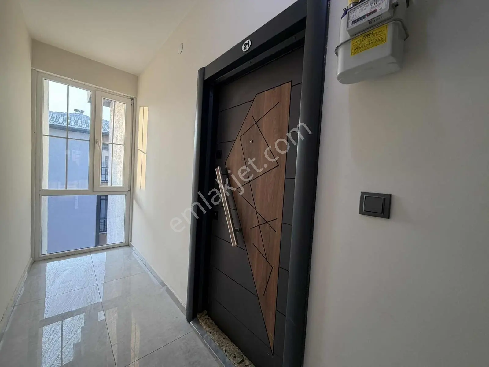 Remax Dem'den Yeni Mahallede Satılık 1+1 Daire — fotoğraf 5