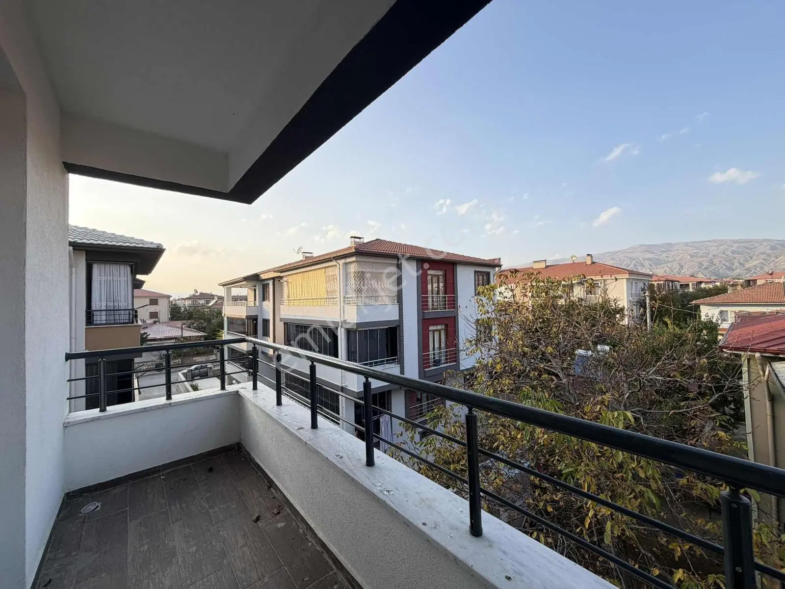 Remax Dem'den Yeni Mahallede Satılık 1+1 Daire — fotoğraf 12
