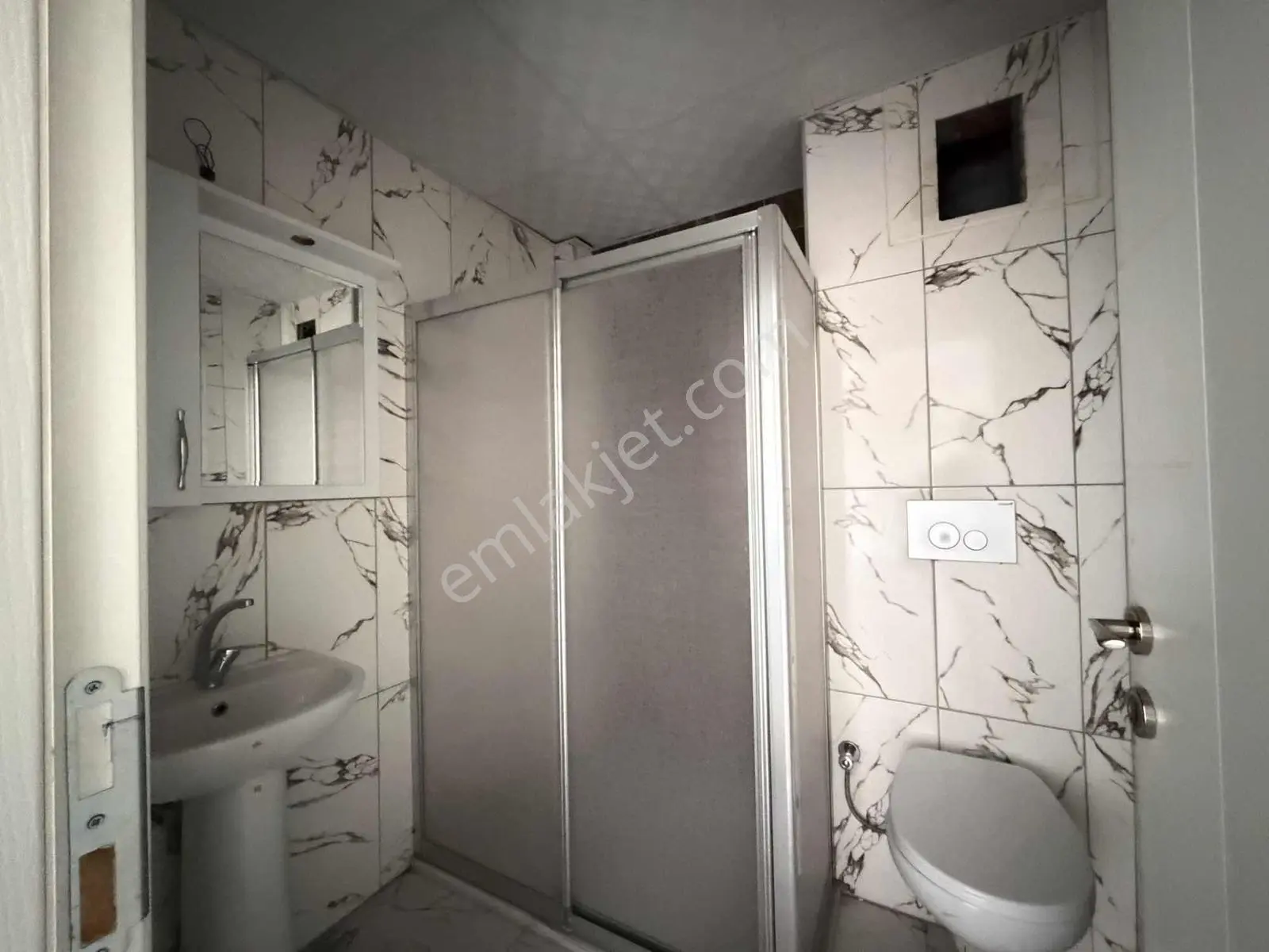 Remax Dem'den Yeni Mahallede Satılık 1+1 Daire — fotoğraf 13