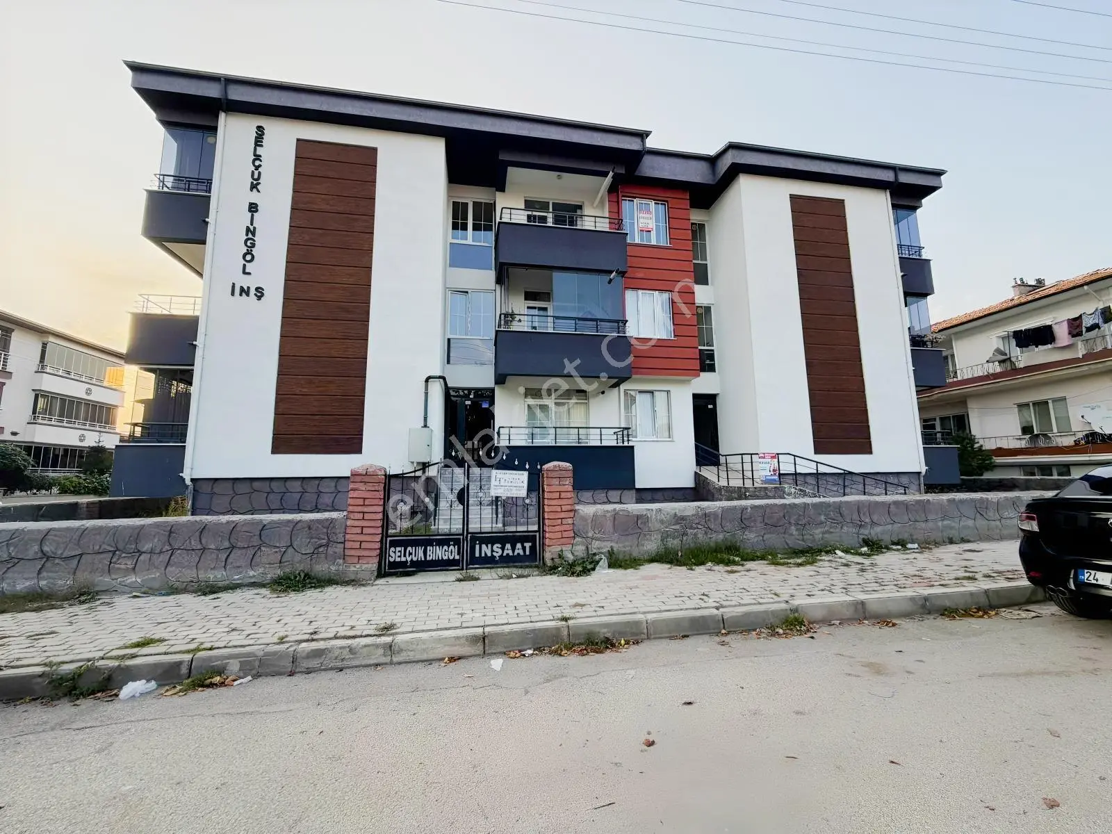 Remax Dem'den Yeni Mahallede Satılık 1+1 Daire — fotoğraf 14