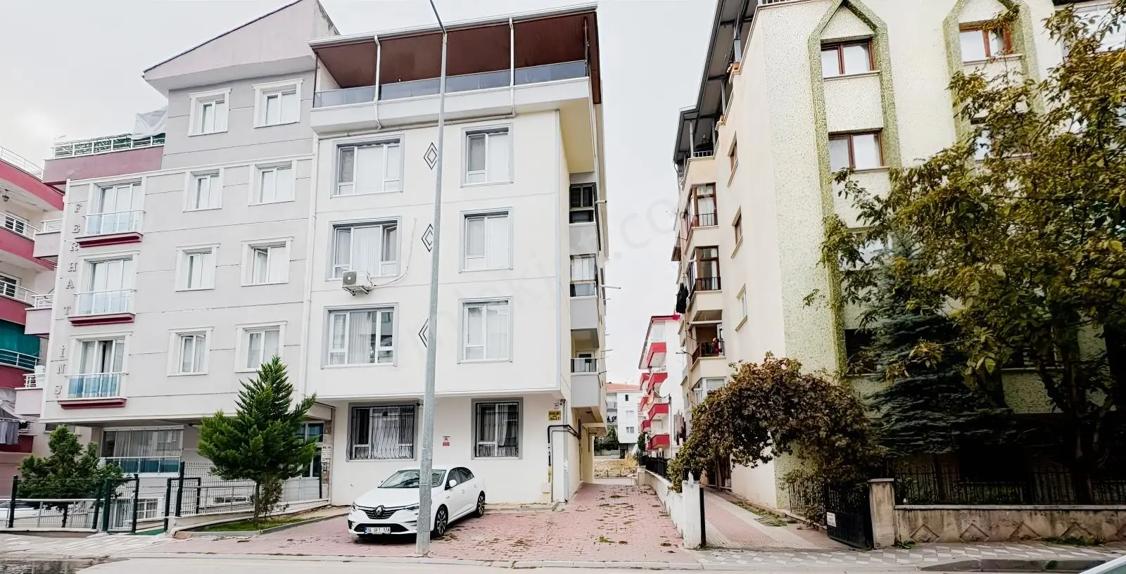Kazım Karabekır Mah Merkezı Konumda Ara Katta 2+1 Satılık Daıre — fotoğraf 2