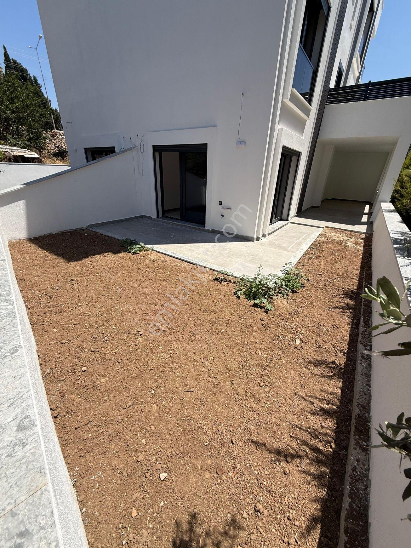 Büyük Ailelere Özel Dev Gibi Havuzlu Ve Bahçeli Lüks Villa — fotoğraf 4