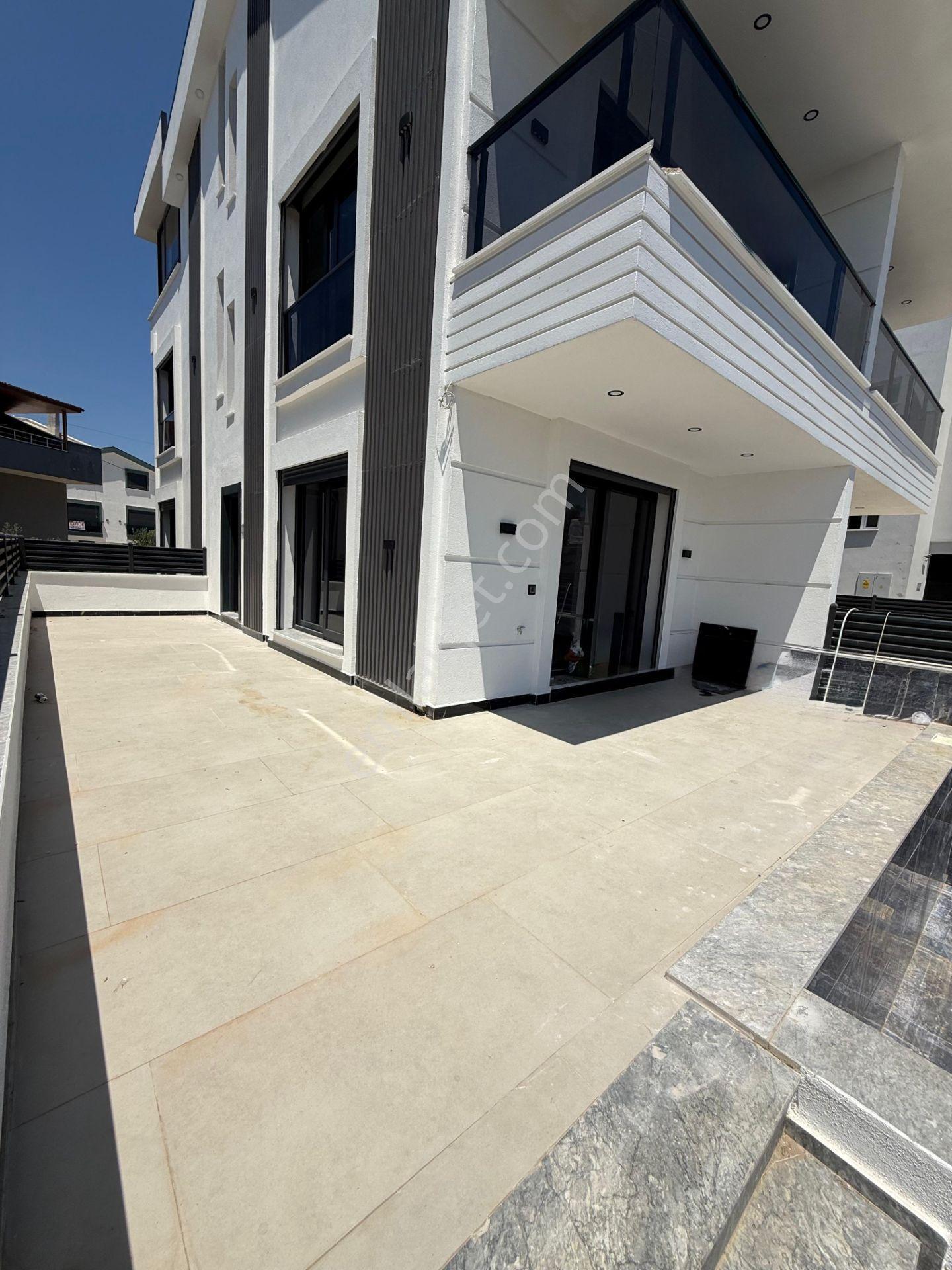 Büyük Ailelere Özel Dev Gibi Havuzlu Ve Bahçeli Lüks Villa — fotoğraf 7