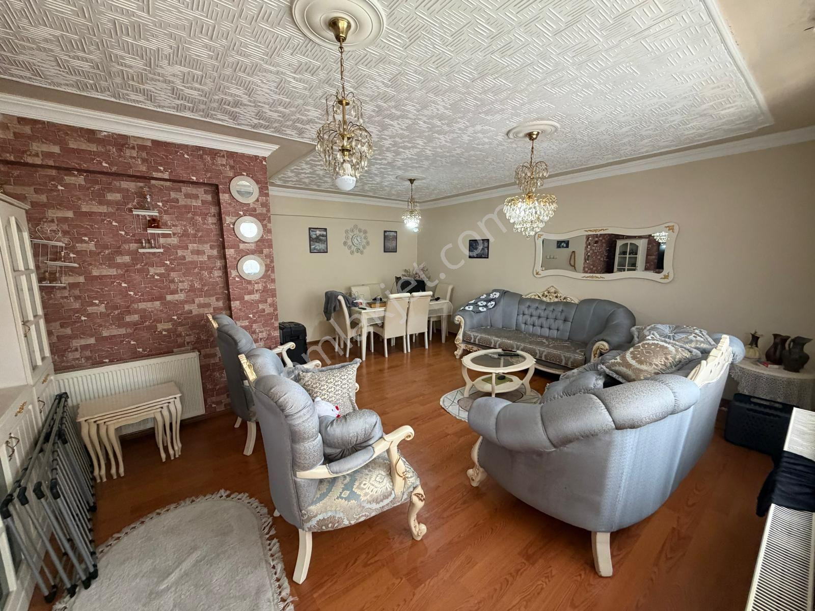 2 Nolu Beşirli De Site İçerisin De Satılık Daire — fotoğraf 3