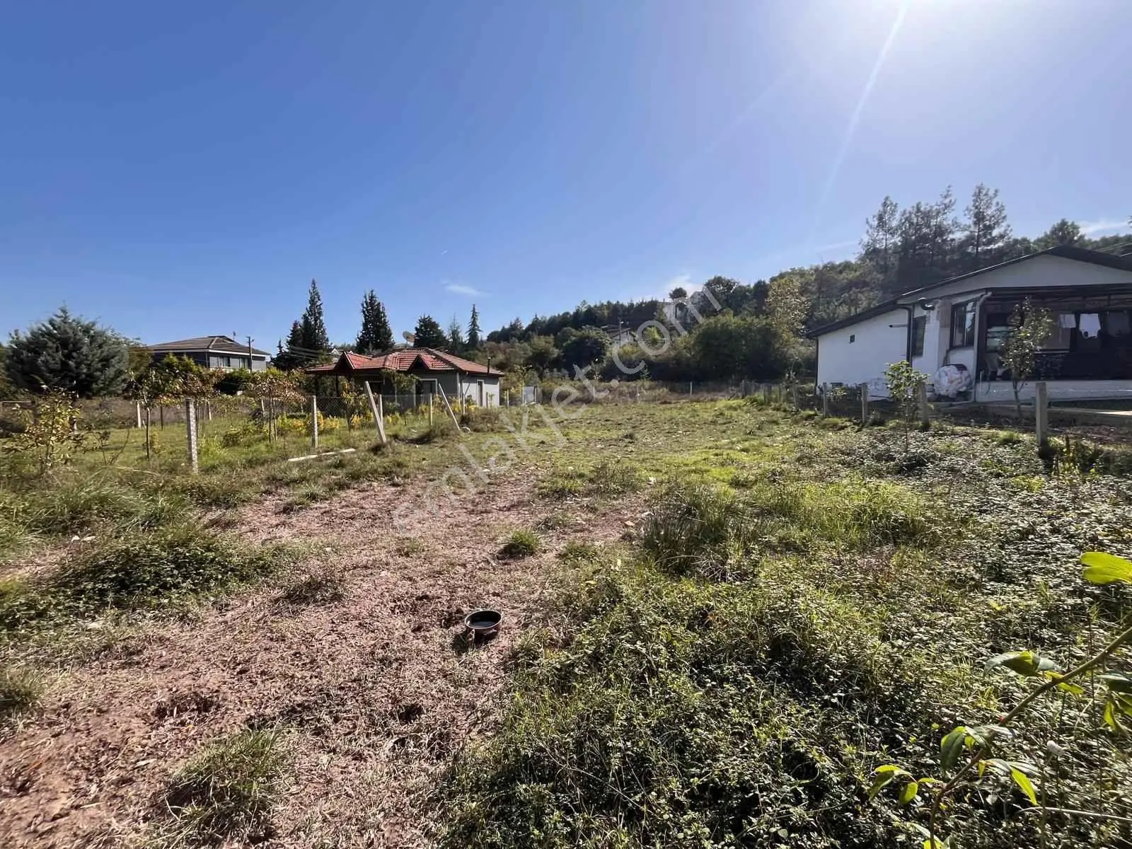 Re/max Şehir'den Akköy Çiçeklibahçede 2 Kat İmarlı Satılık Arsa — fotoğraf 3