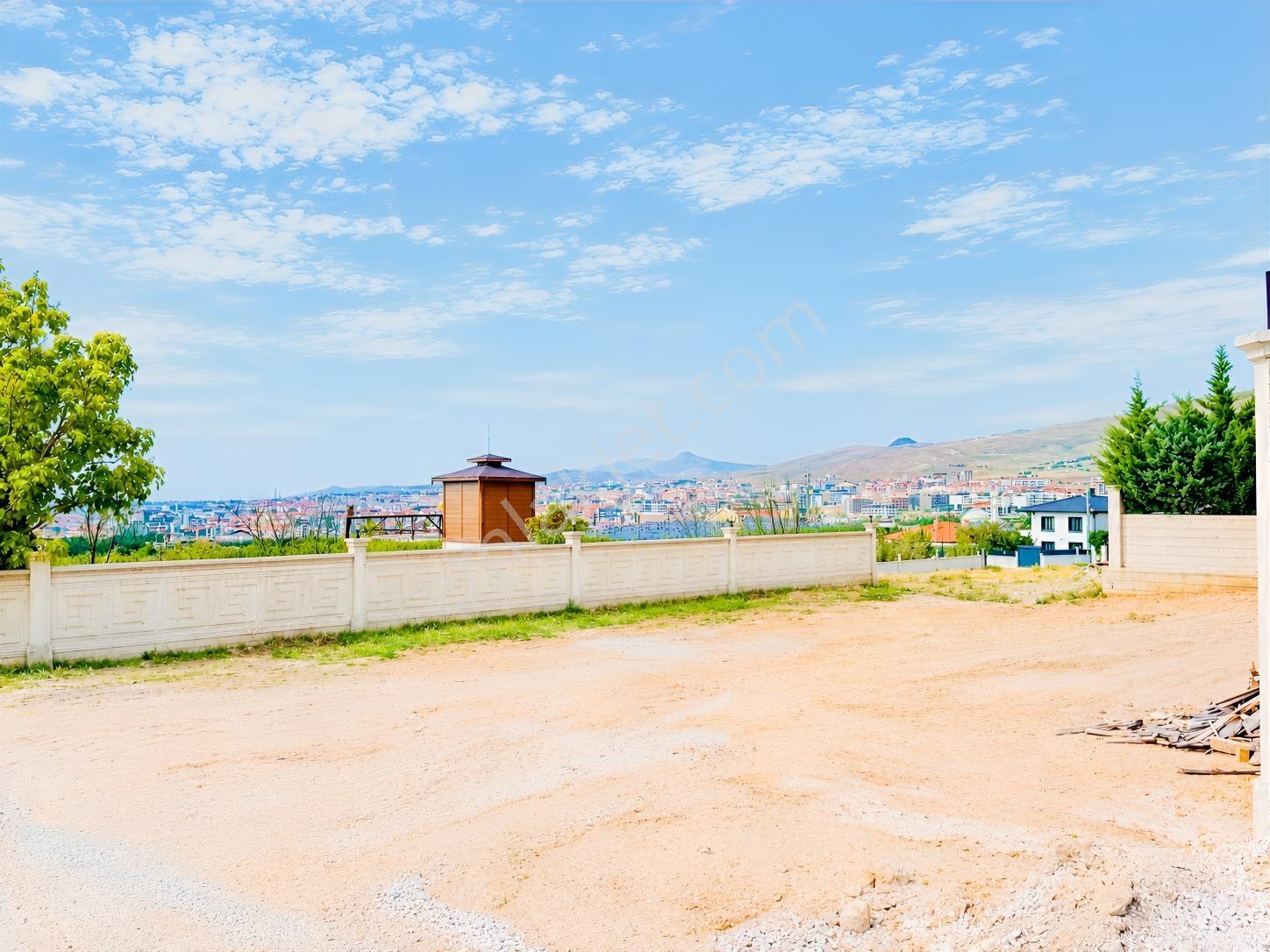 Selehattin Eyyubi Mahallesinde Konya Manzaralı Villalık Arsa — fotoğraf 6