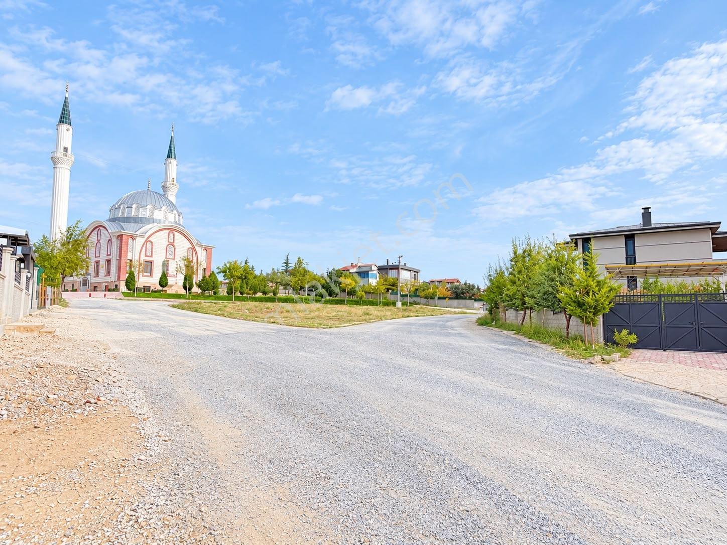 Selehattin Eyyubi Mahallesinde Konya Manzaralı Villalık Arsa — fotoğraf 12