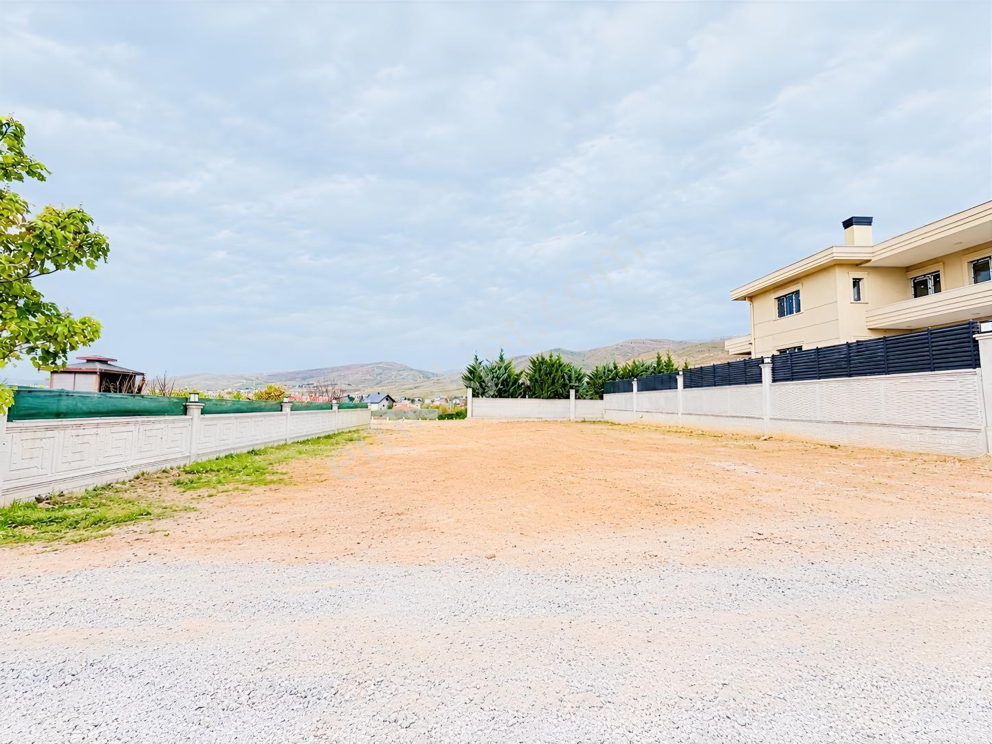 Selehattin Eyyubi Mahallesinde Konya Manzaralı Villalık Arsa — fotoğraf 15
