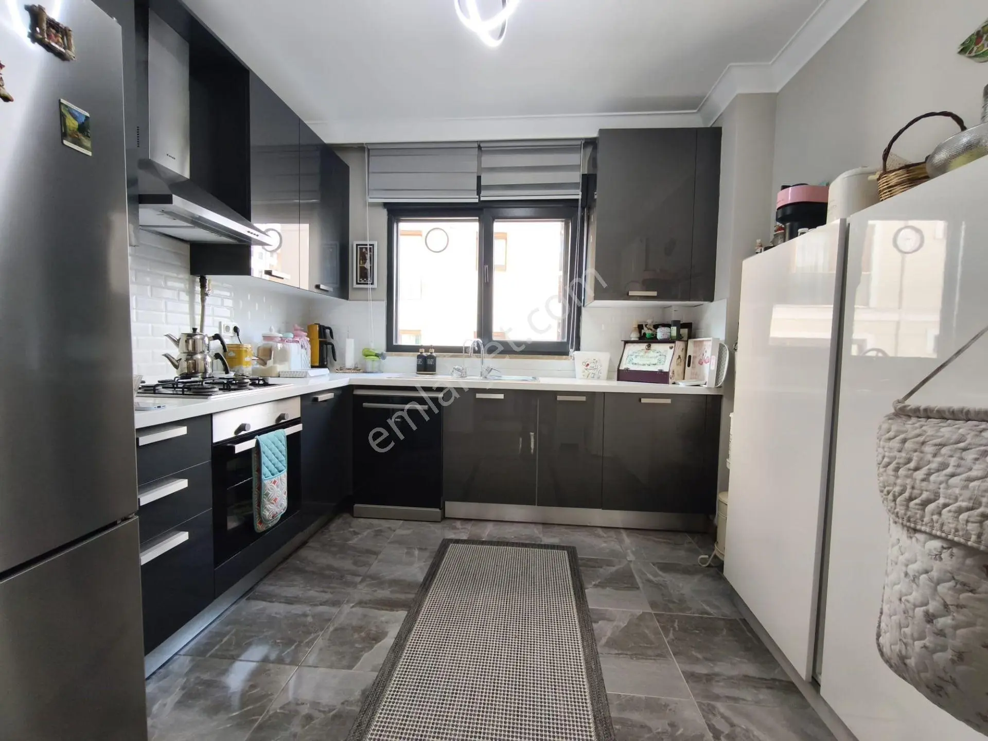 Erenköy'de 3+1 Yeni Bina 100m2 Net Kombili Ferah Ara Kat Fırsat — fotoğraf 8