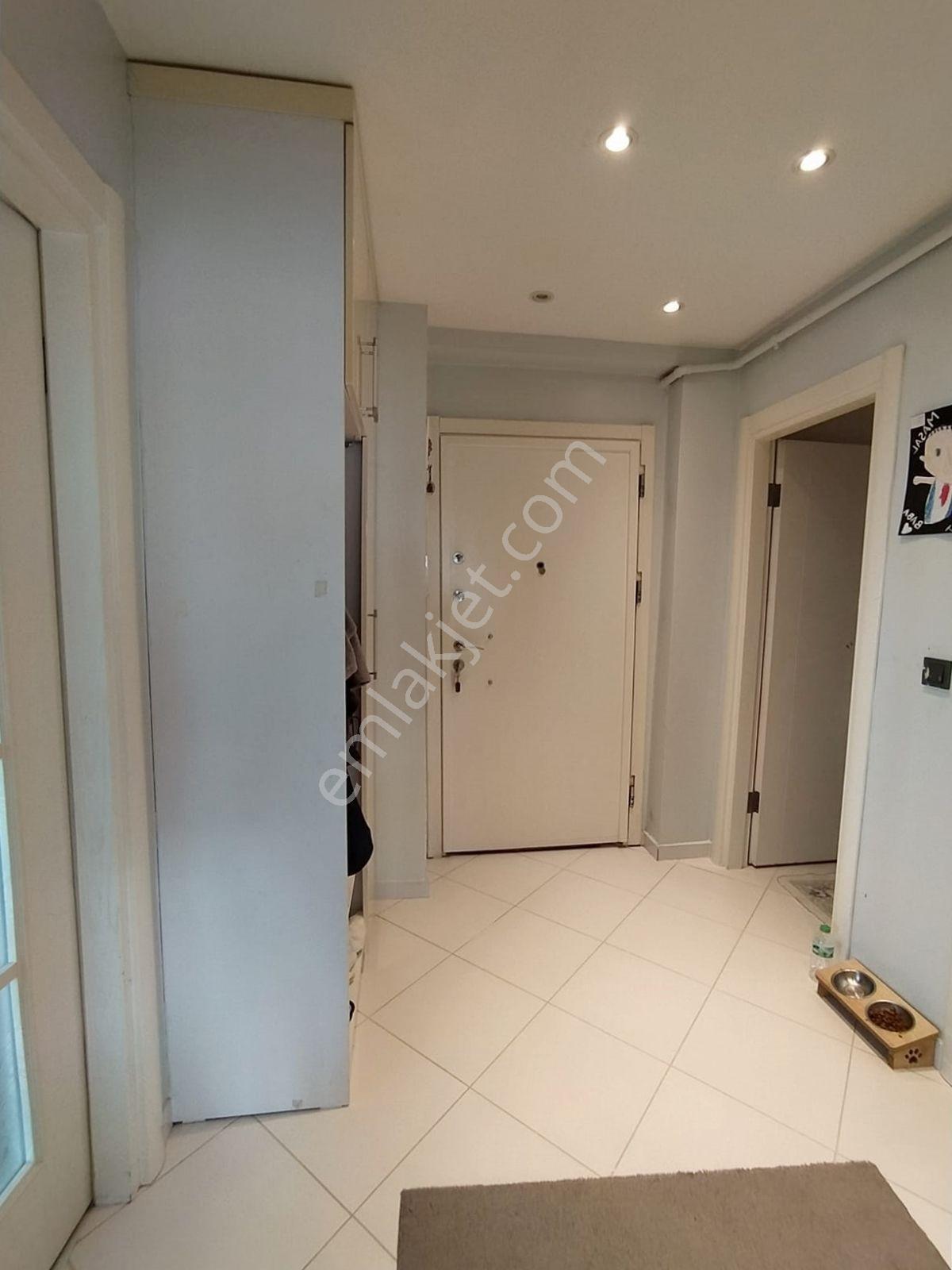 Mertcan'dan Yakacık Meydana Yürüme Arakat 3+1 Arakat - Deniz Manzaralı — fotoğraf 18