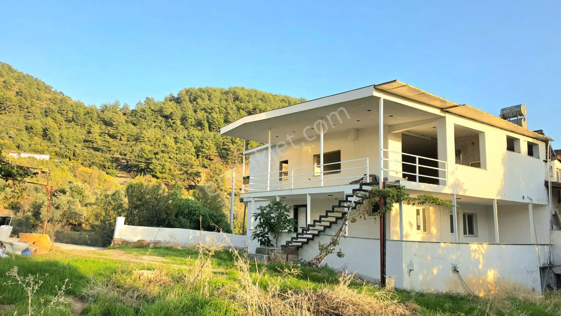 Fethiye İncirköy Mahallesinde Satılık 4+2 220m2 Müstakil Ev — fotoğraf 3