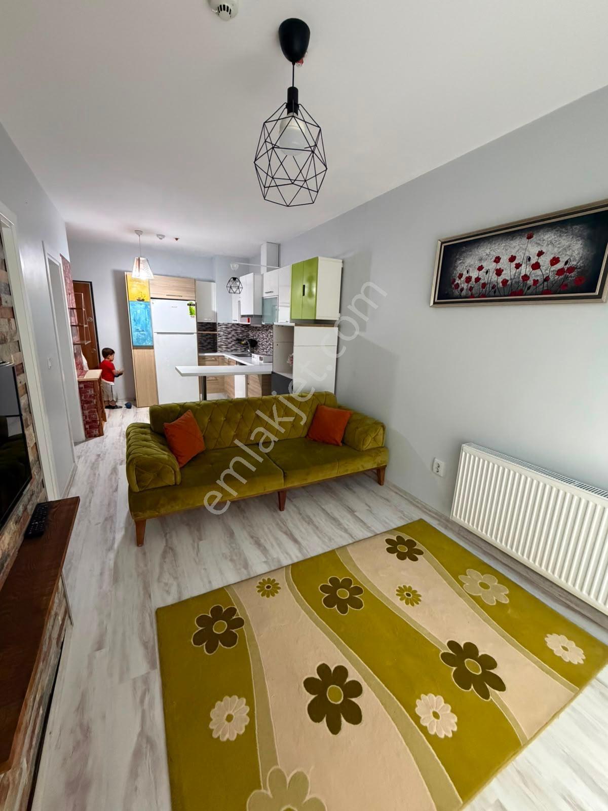 Bura Rezıdans'Da Satılık 1+1 Eşyalı Yatırımlık 23000Tl Kıracılı