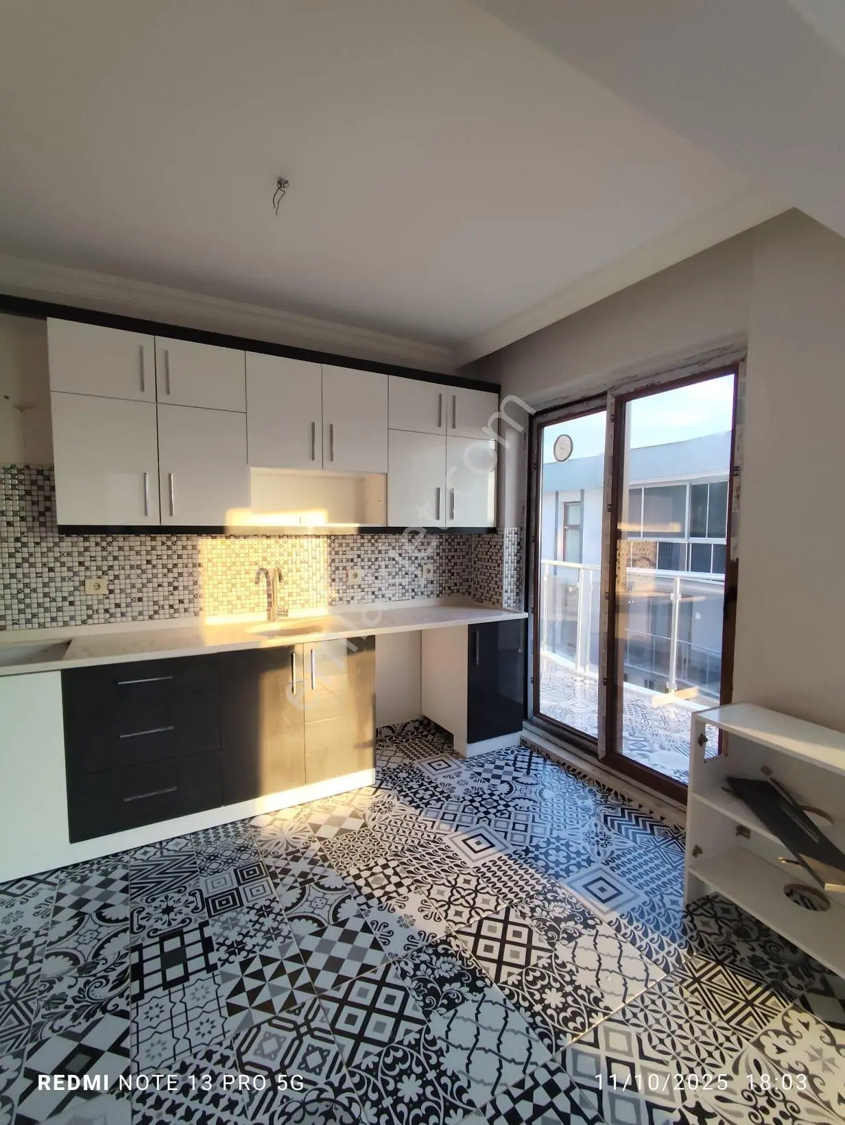 Site İçerisinde, Doğalgazlı, Asansörlü Satılık 2+1 Daire — fotoğraf 2