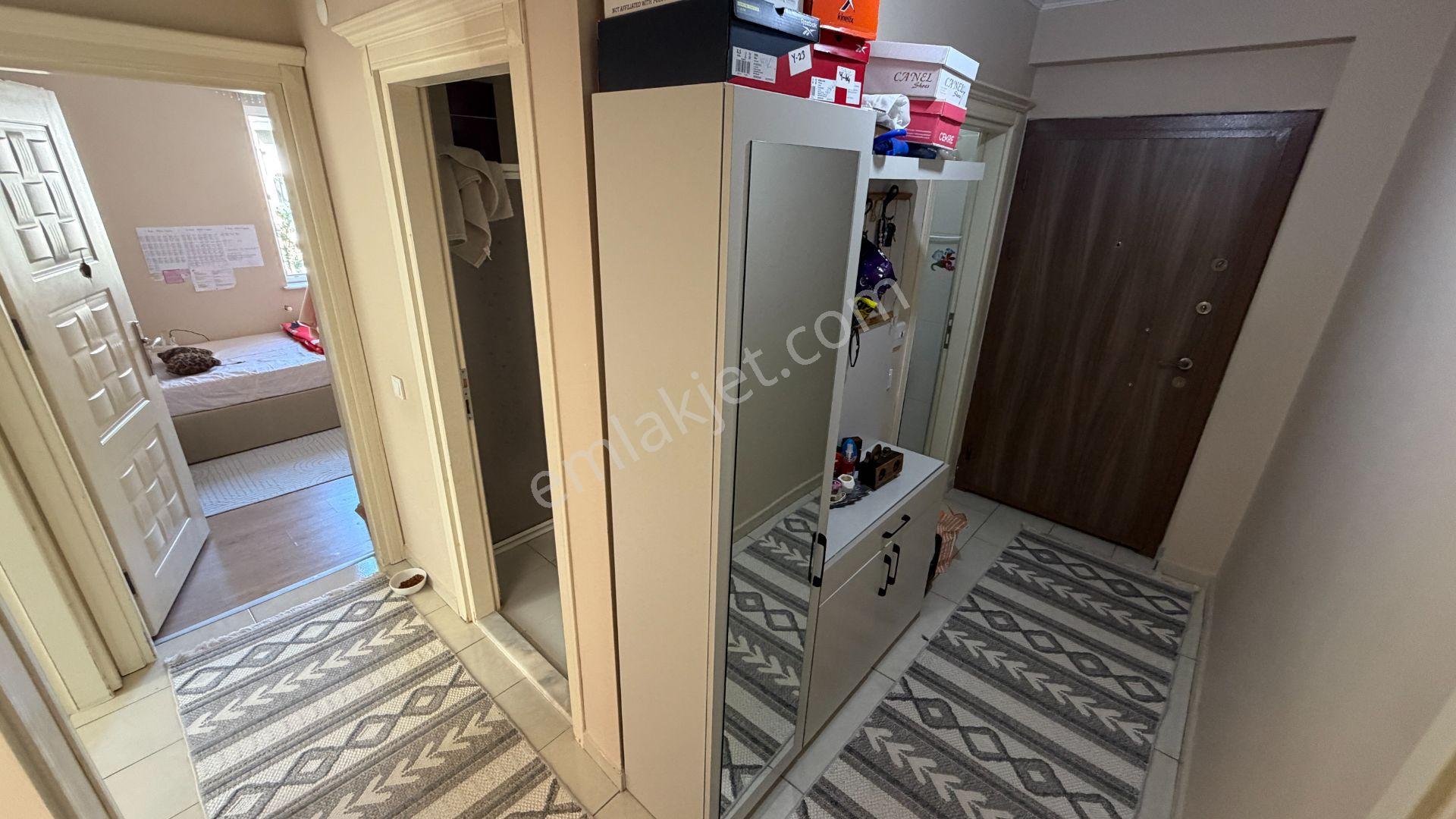 Kızıltoprakta Arakat Fırsat Satılık 2+1 Daire — fotoğraf 15