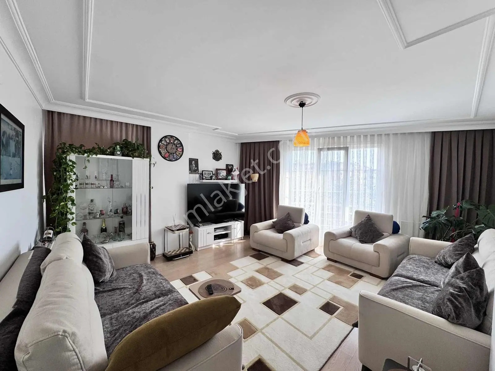 Çekmeköy Metroya Komşu Mazaralı 4+2 Satılık Dubleks Daire — fotoğraf 3