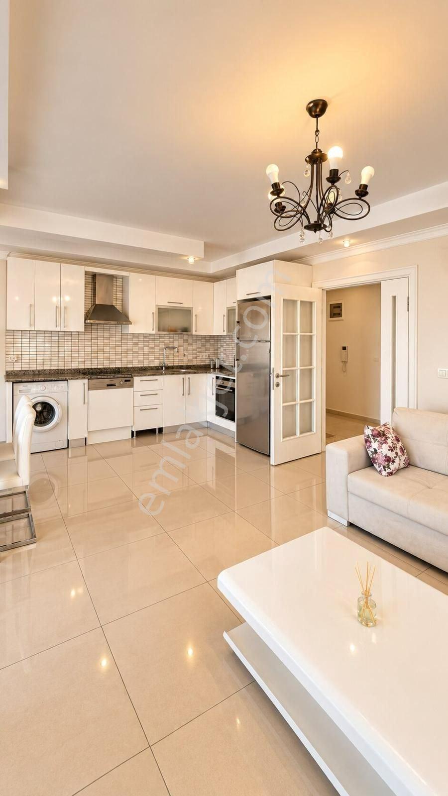 Alanya Kestel’de Denize Sıfır, Full Lüks Eşyalı 2+1 Satılık Daire — fotoğraf 2