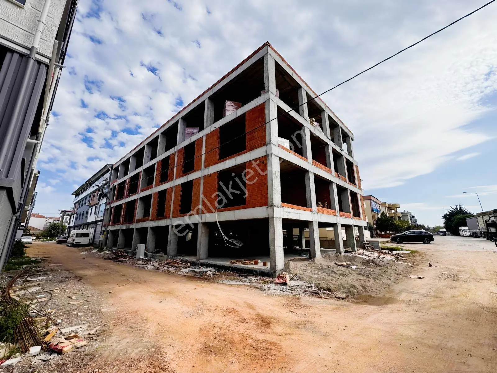 Bursadabul'dan Barış Mah. Satılık Köşe Konumda 2+1 Lüks Daire — fotoğraf 6