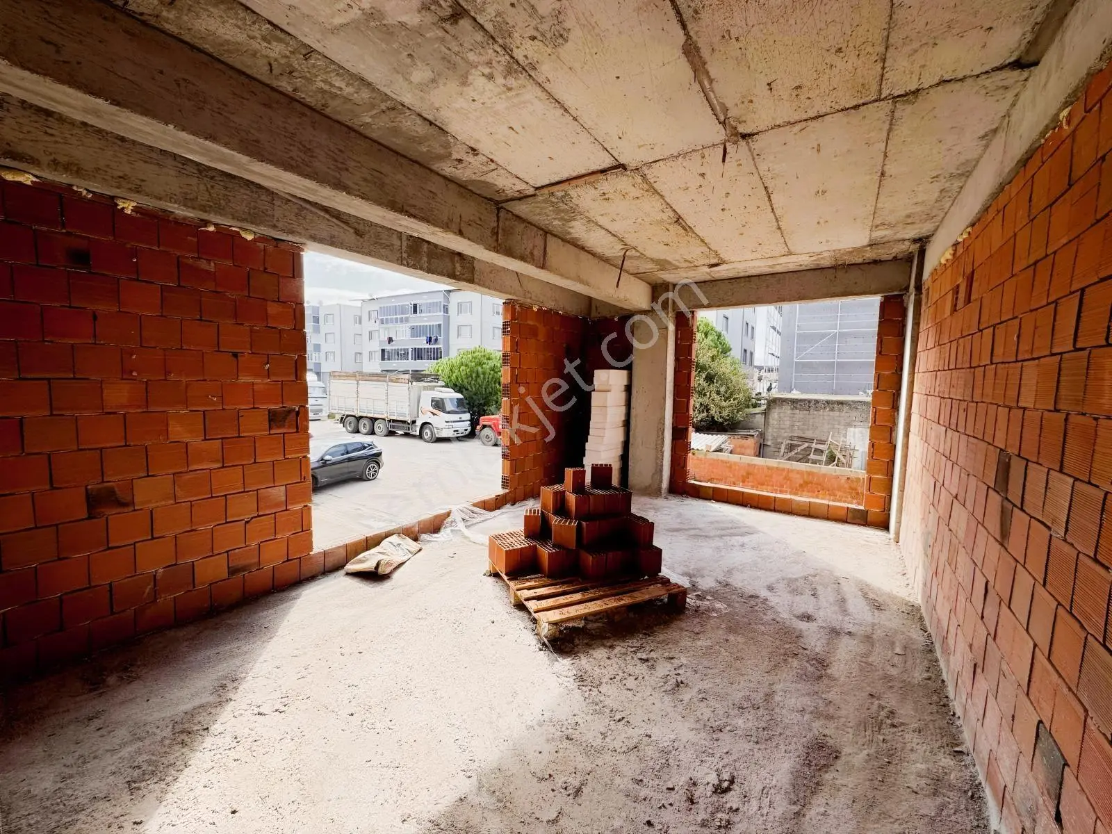 Bursadabul'dan Barış Mah. Satılık Köşe Konumda 2+1 Lüks Daire — fotoğraf 8