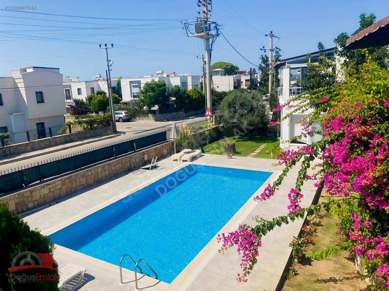 Doğuş Emlak'tan Bahçelievlerde Havuzlu Site İçinde 2+1 Daire — fotoğraf 4