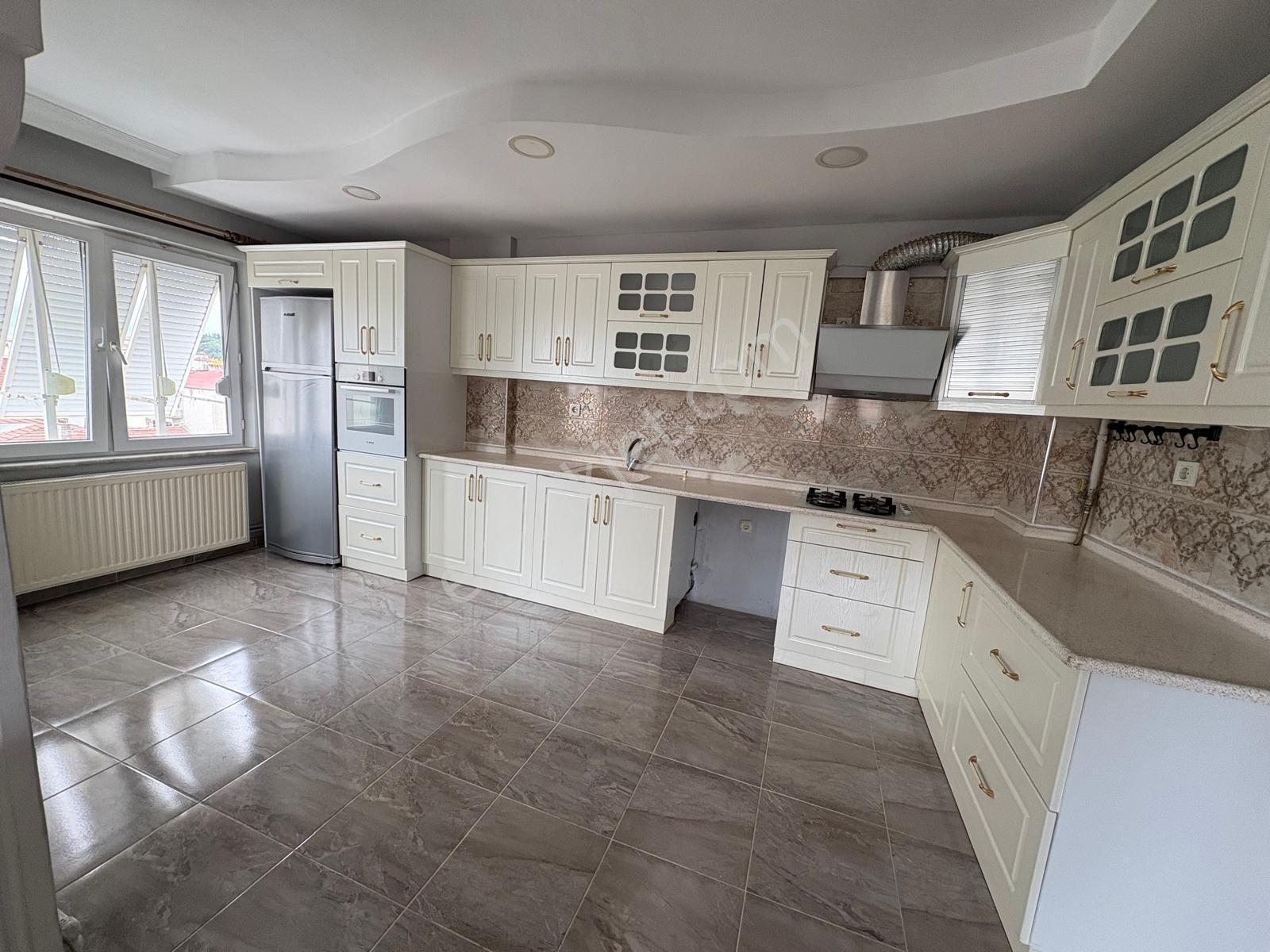 Balıkesir Karesi Kuvayimilliye Mahallesi 2+1 110m2 Satılık Daire — fotoğraf 3